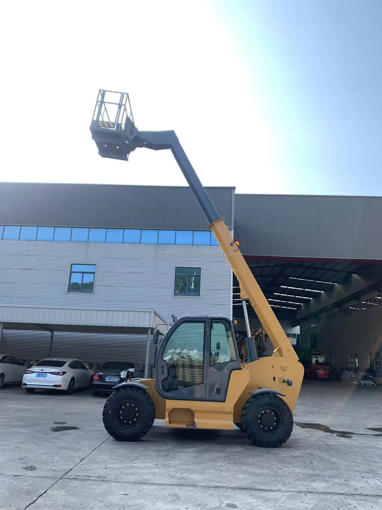 Xinghao Brand New Diesel manitou telescopique Container Telescopic Handler 6800mm Telescopic Handler Construction Machinery