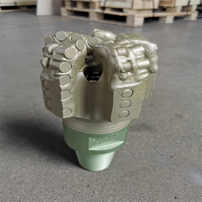 whole sale hot sale 8 blades diamond PDC drill for rock