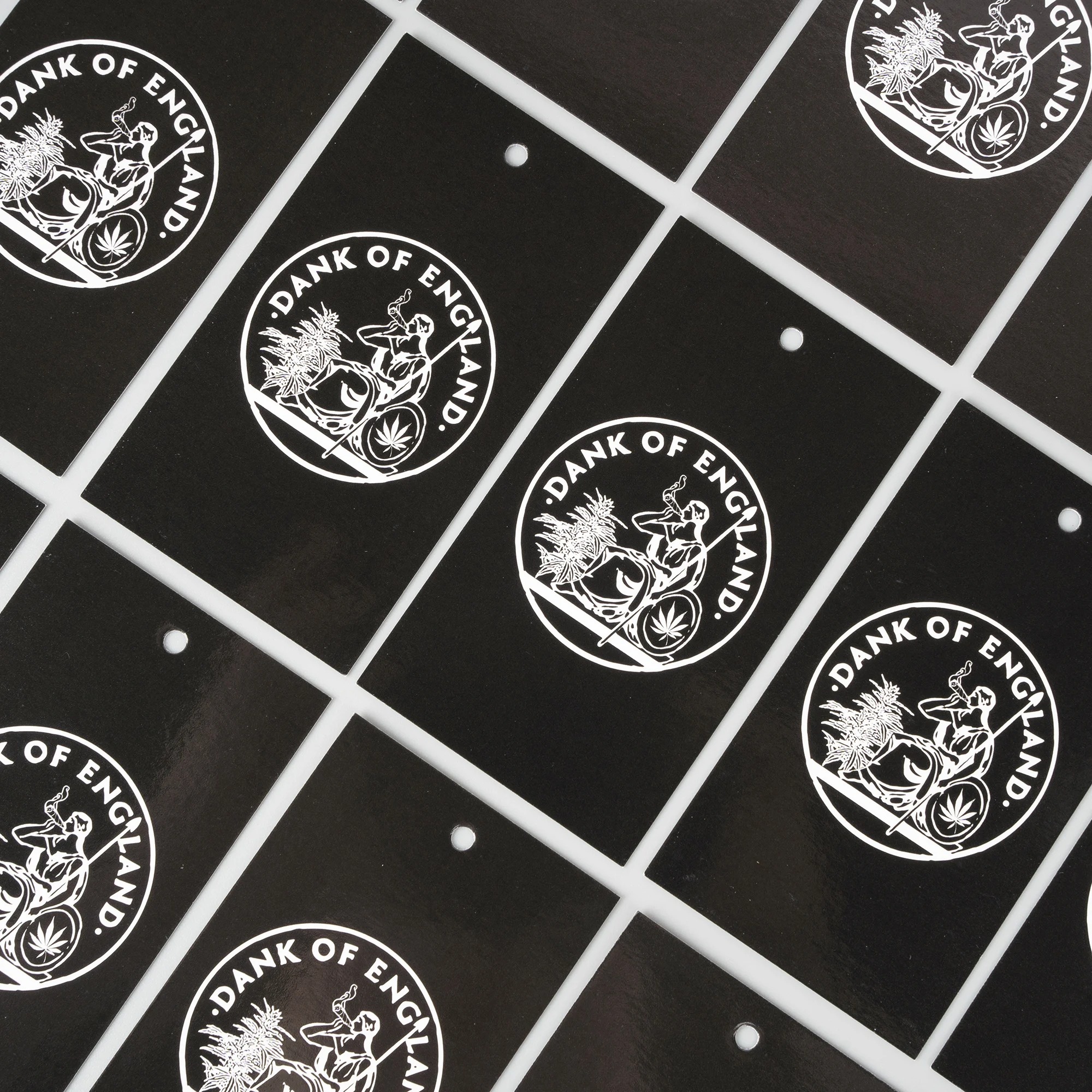 Colorful Rectangle Paper Swing Tags Logo Printing Custom Clothing Paper Hang Tag Thick 700g Clothing Tag with Logo