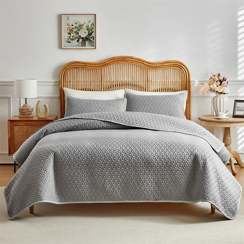White Petal Bedspread Set King Size 3pcs Microfiber Patchwork Quilts Bed Sheet With Pillowcase Home Hotel Brushed Bedclothes