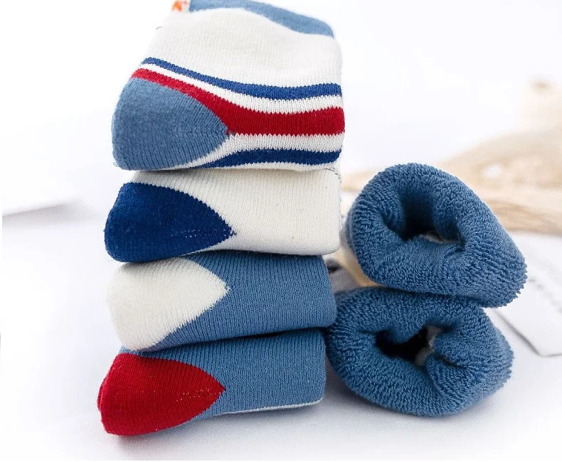 Зимние Детские Школьные носки с забавным рисунком для девочек, свободные мягкие носки для пола, Мультяшные толстые махровые теплые детские носки