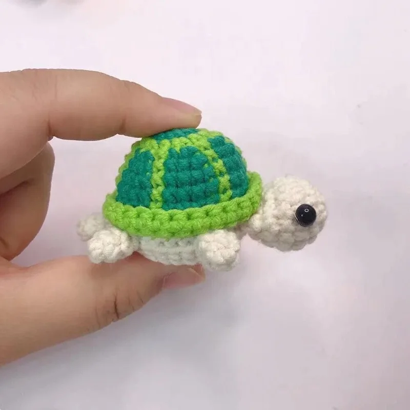 2022 New Little Tortoise Keychain 100% Hand Woven Little Tortoise Keychain Pendant Available in Various Colors Small and Exquisi