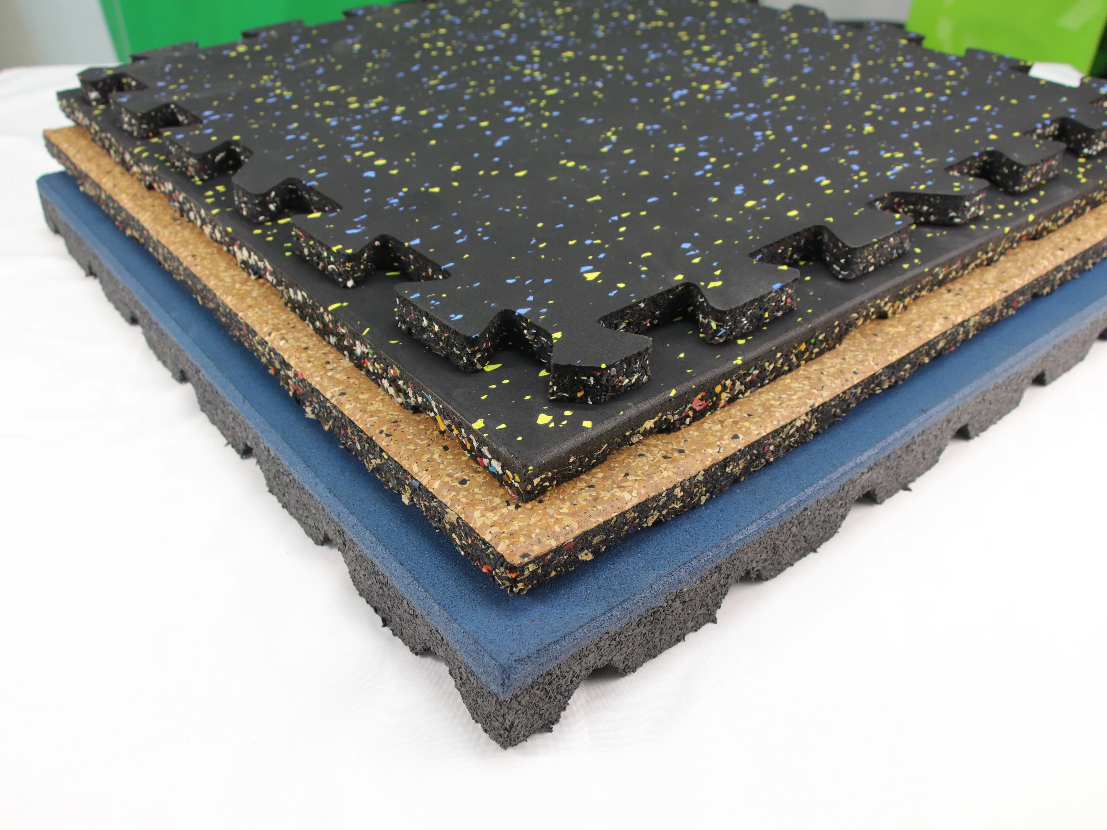 New Gym Interlocking Rubber Tiles / Gym Rubber Floor Rolls / Sports Rubber Mat