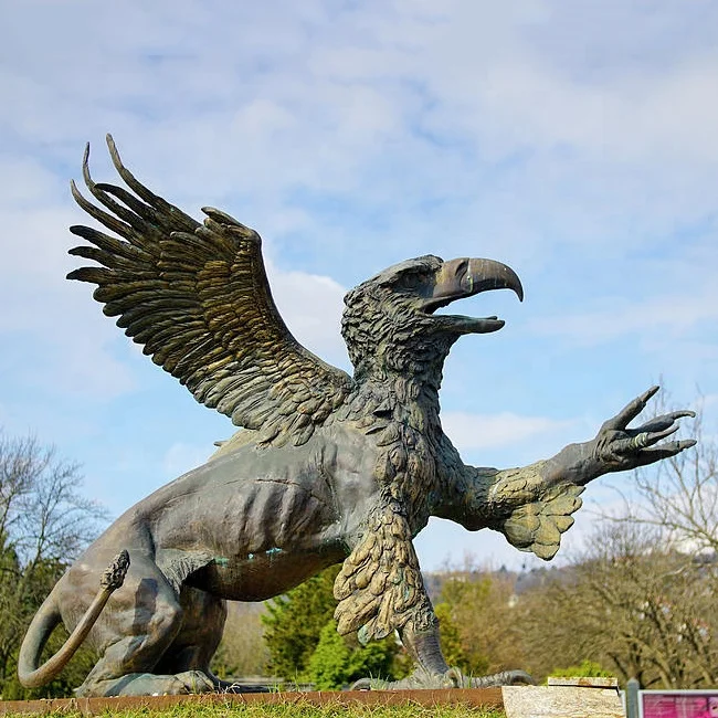 Casting bronze large gargoyle garden statues for outdoor decoration