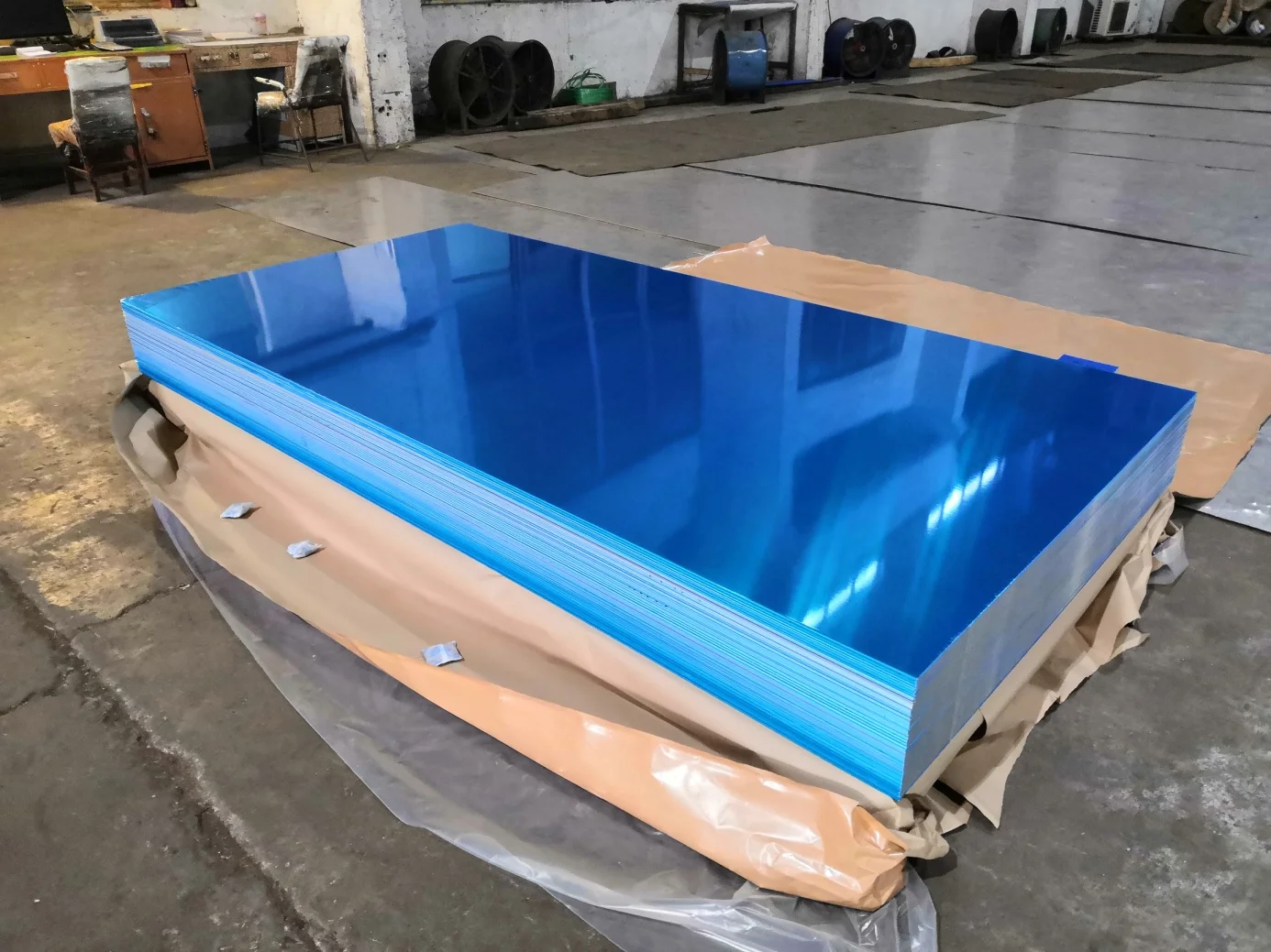 Hot Selling Steel Galvanized/Aluminum/Copper/Carbon Prepainted/Zinc Coated/Galvalume/Wear Resistant/Corrugated/Roofing Sheet