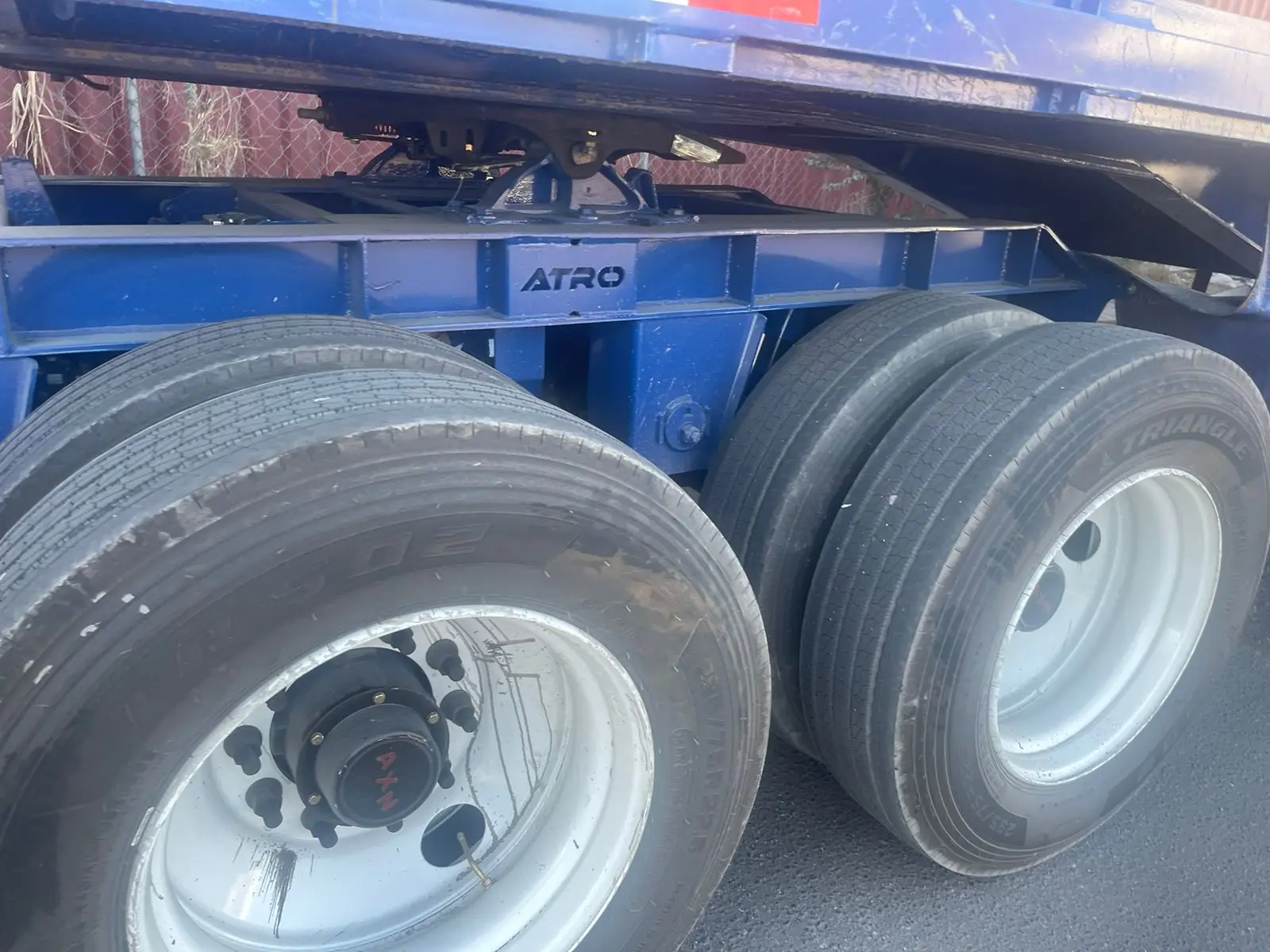 SHANDONG LUEN Tandem Axles Dolly Trailer 77.5inch Oil Lubracation ABS air Suspension with Lifting Double Brake Chamber T30/30