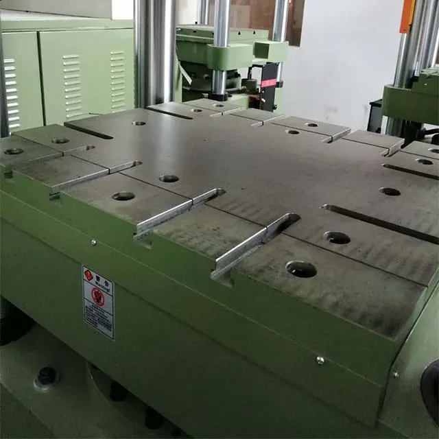 
YIHAO Hot Sales High Productivity Automatic 300 Ton Hydraulic Press Melamine Dinner Set Making Machine 