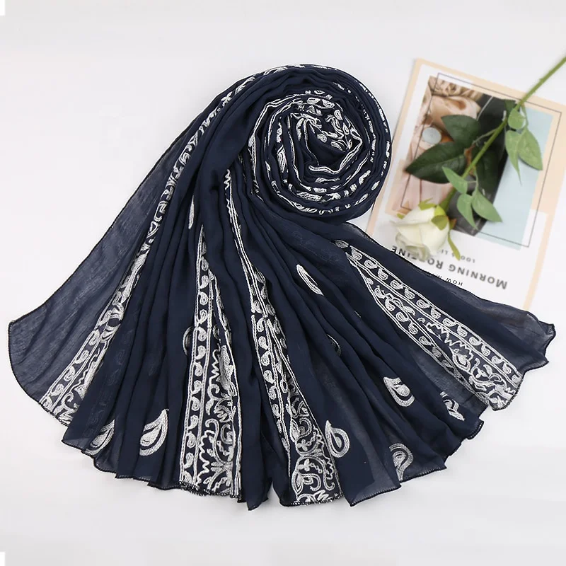 Latest Design Hijab Woman Muslim Paisley Flower Shawls And Scarves Embroidery Design Cotton Hijab Scarf