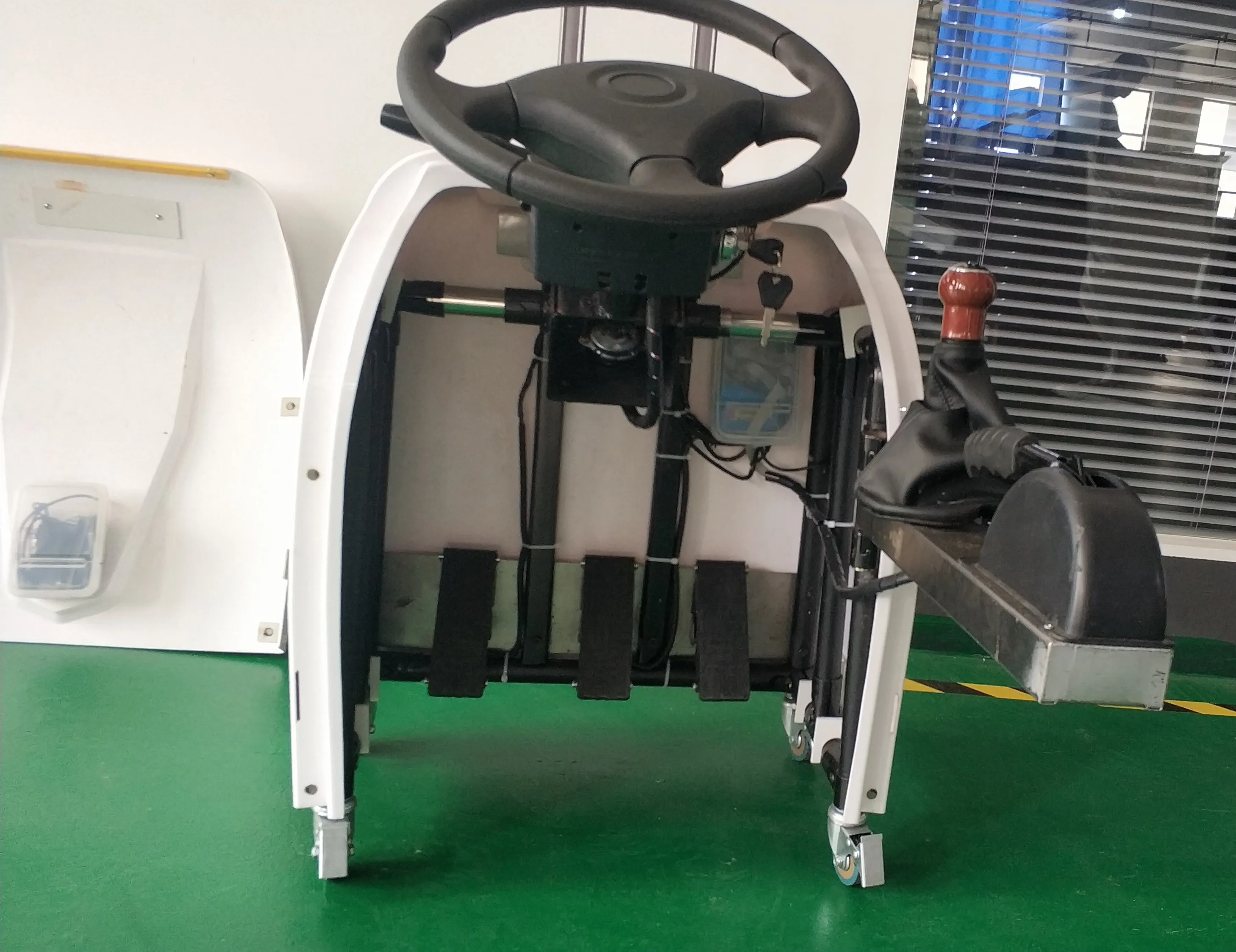 
luggage type Portable driving Simulator 
