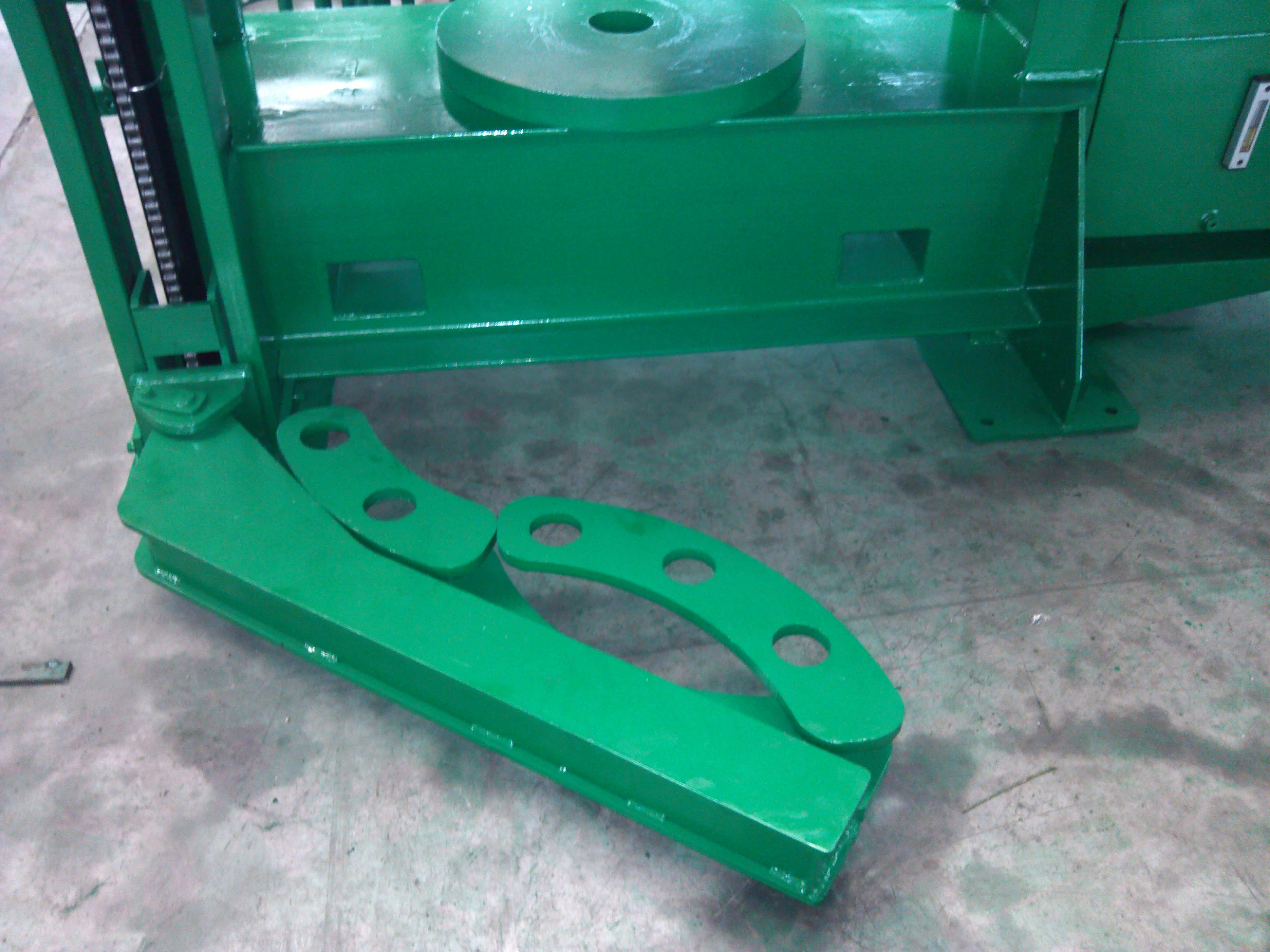  80ton 120ton 160ton 200ton hydraulic solid tyre press tire