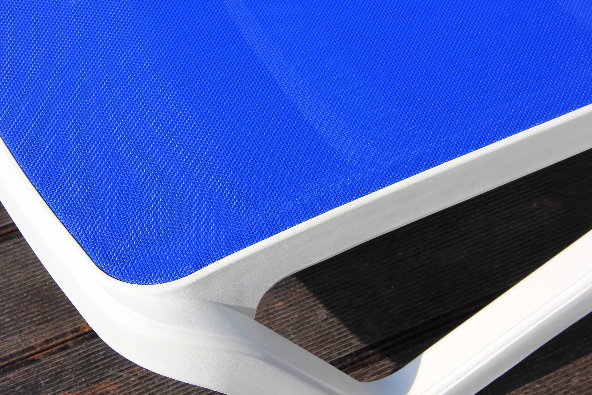 Durable plastic outdoor sun lounger swimming pool furniture