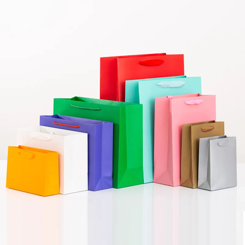 Wholesale Custom Printed Black Luxury Shopping Gift Bag  White Art Paper Bag With Handle For Jewelry