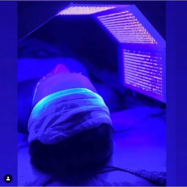 Aesthetic device PDT LED light therapy non-invasive skin rejuvenation device photodynamic therapy for sun damaged skin