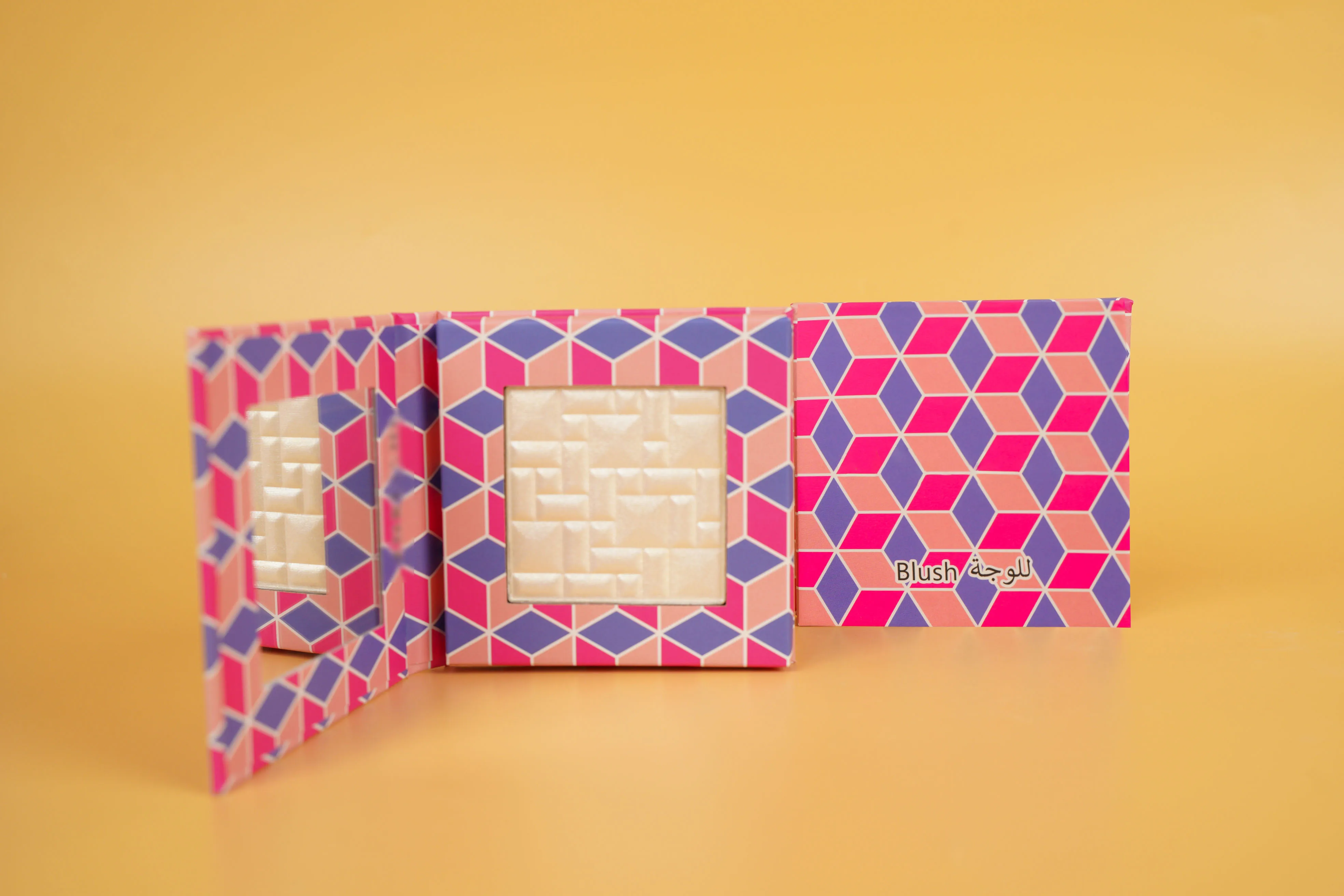 Cruelty-Free Powder Blush And Highlights Shape Contour & Highlight Face for a Shimmery or Matte Finish