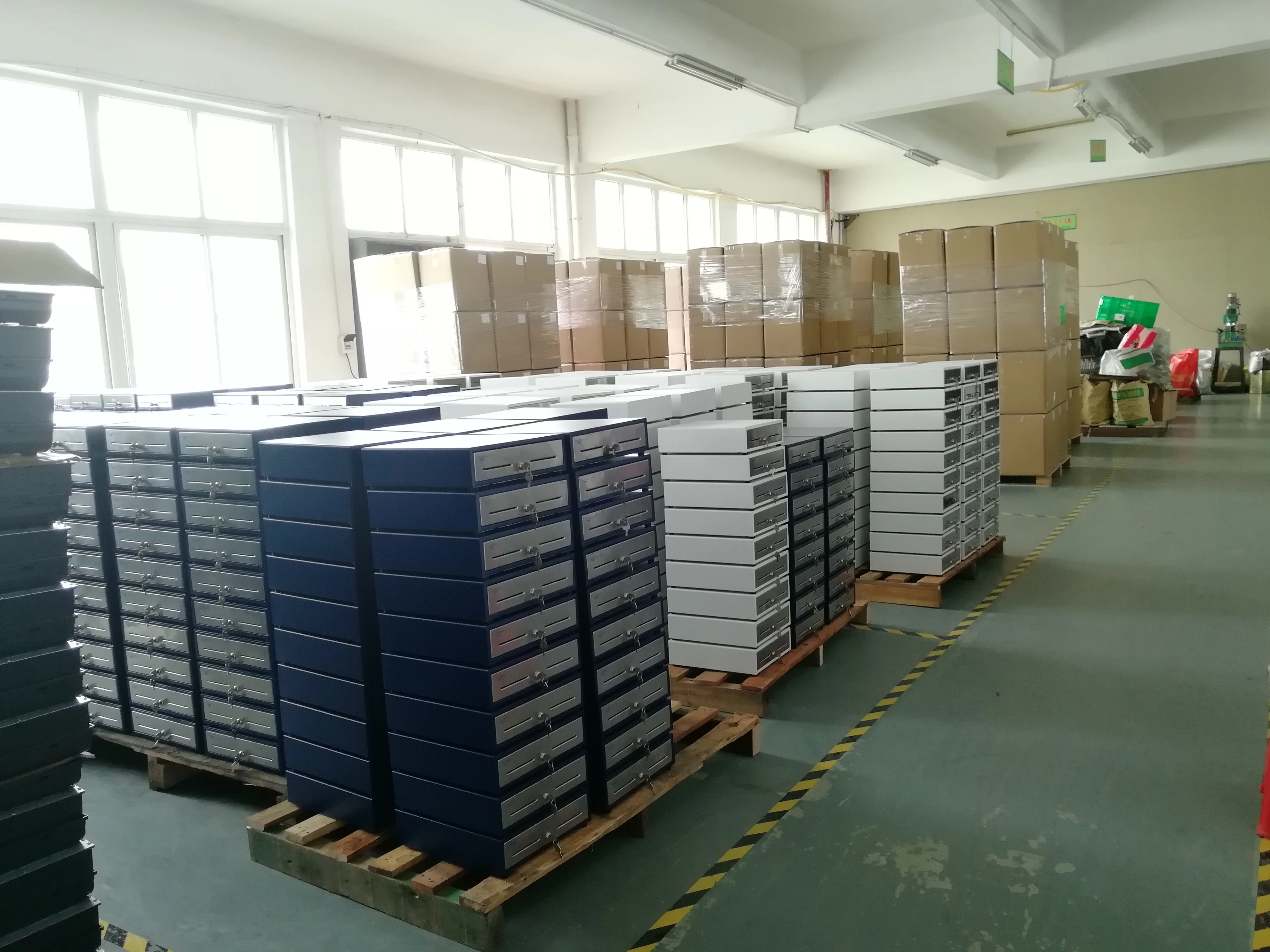 KM-410 Manual Open POS Cash Drawer With Removable Cash & Coin Tray, Adjustable For 4,5,6,8 Bills / 5,8 Coins