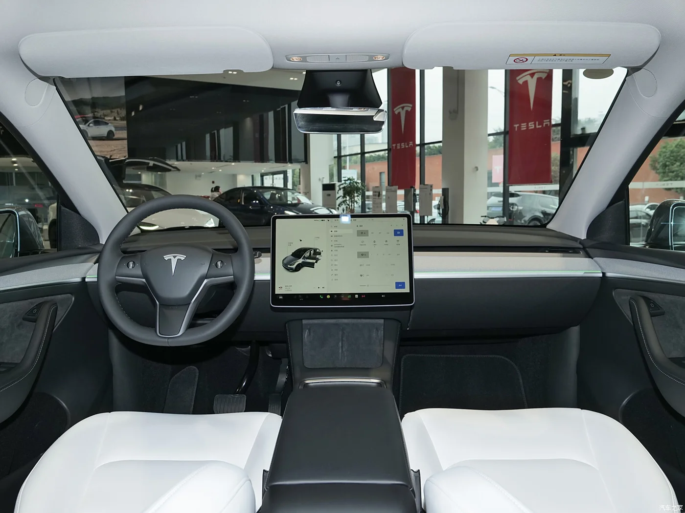 Tesla Model Y: All-Electric Luxury SUV with 4.8s 0-100km/h, 500km+ Range, Advanced Safety Features