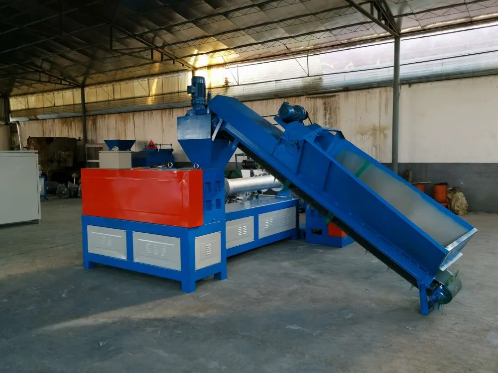 Переработанный пластиковый гранулятор винтовой для бутылок