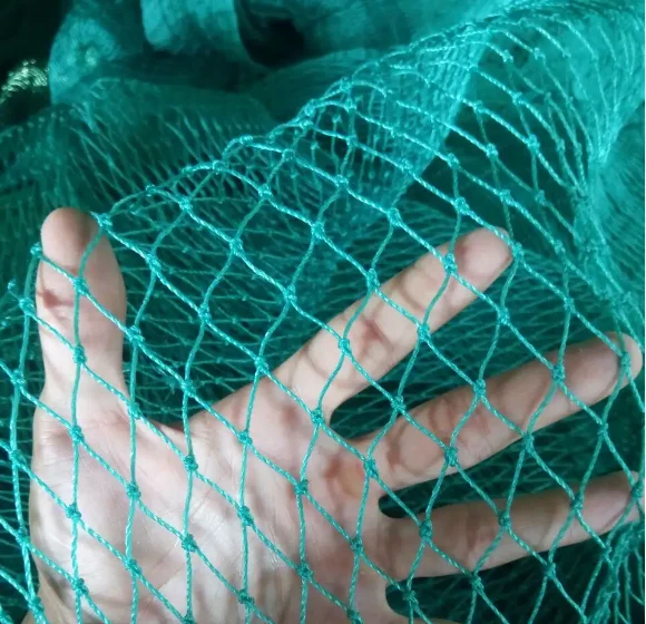 china high quality Machine knitting fishing net knotted braided strong HDPE fish net