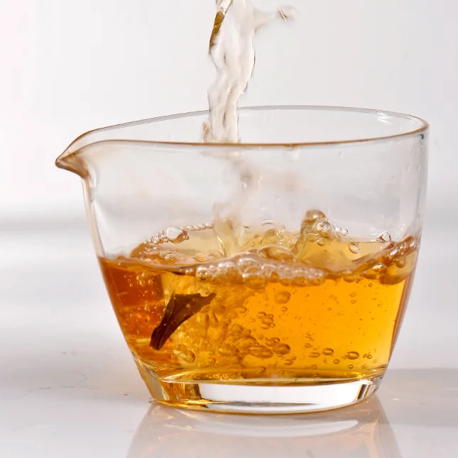 
Hotsale Yunnan Puer Tea Raw Tea Cake Sheng Puer Tea 357g Xueshancuiya 