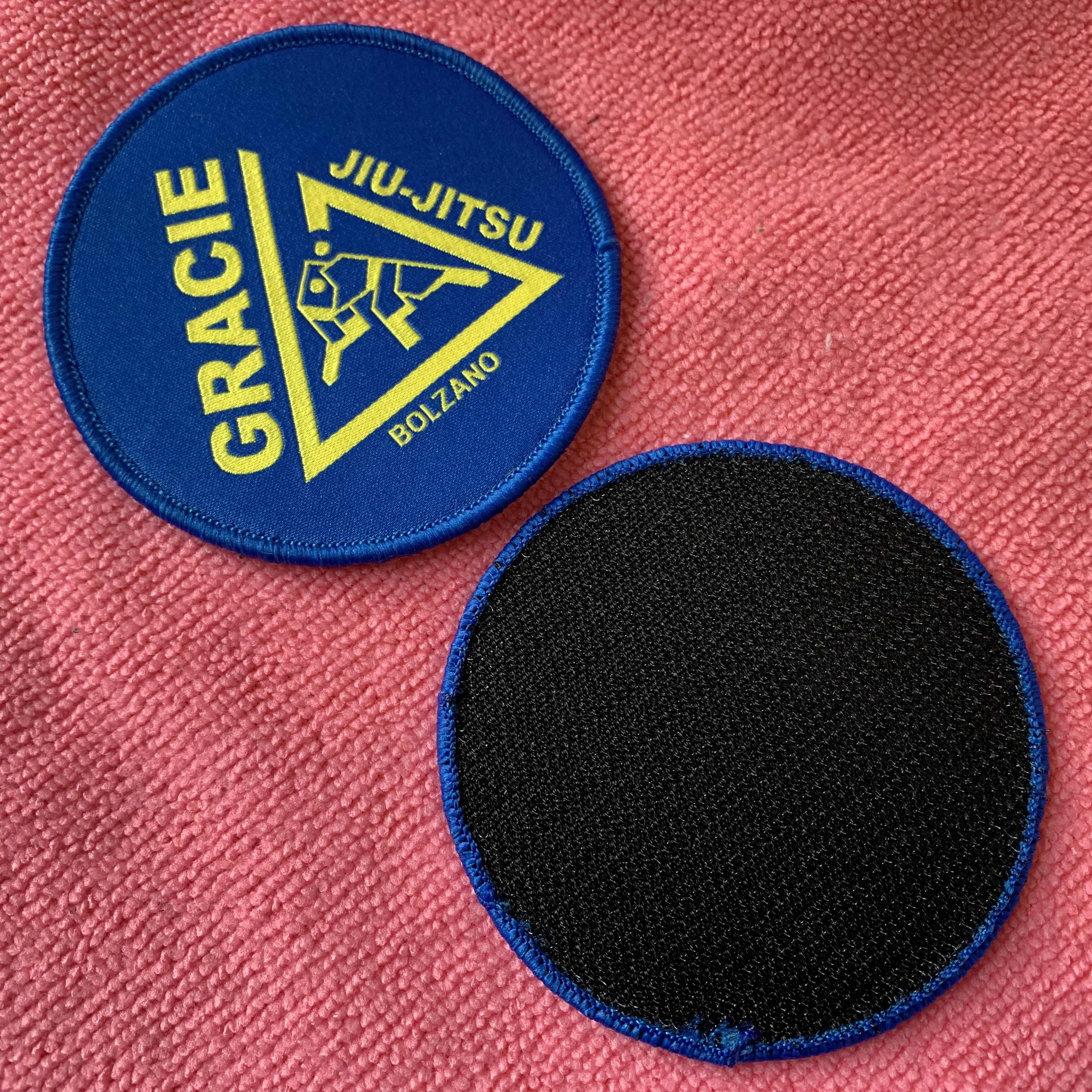 12 colors overlocked border velcroes backing hats woven patch,free design hook backing clothing badge