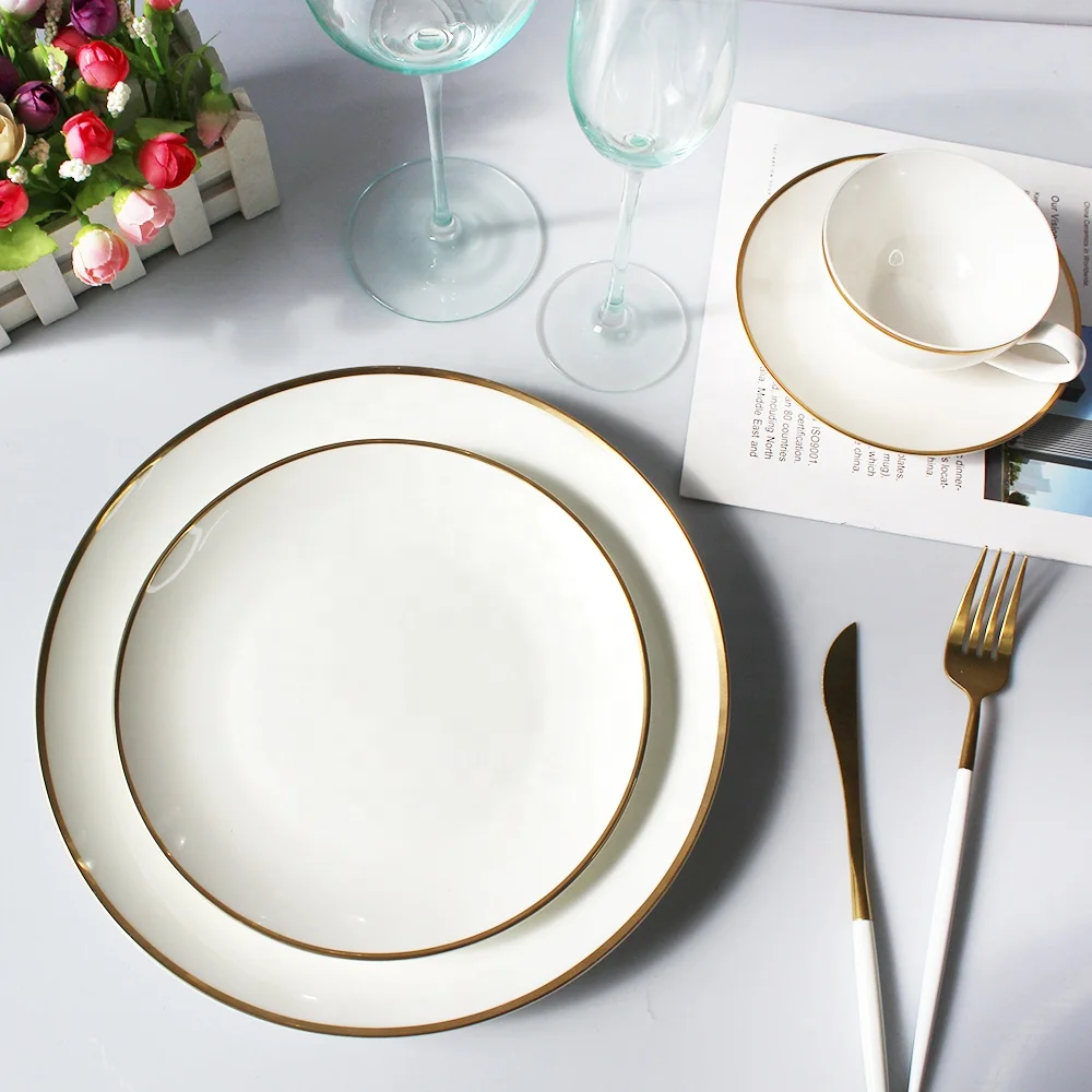 Gold rimmed charger plate dinner plate for wedding hotel rental