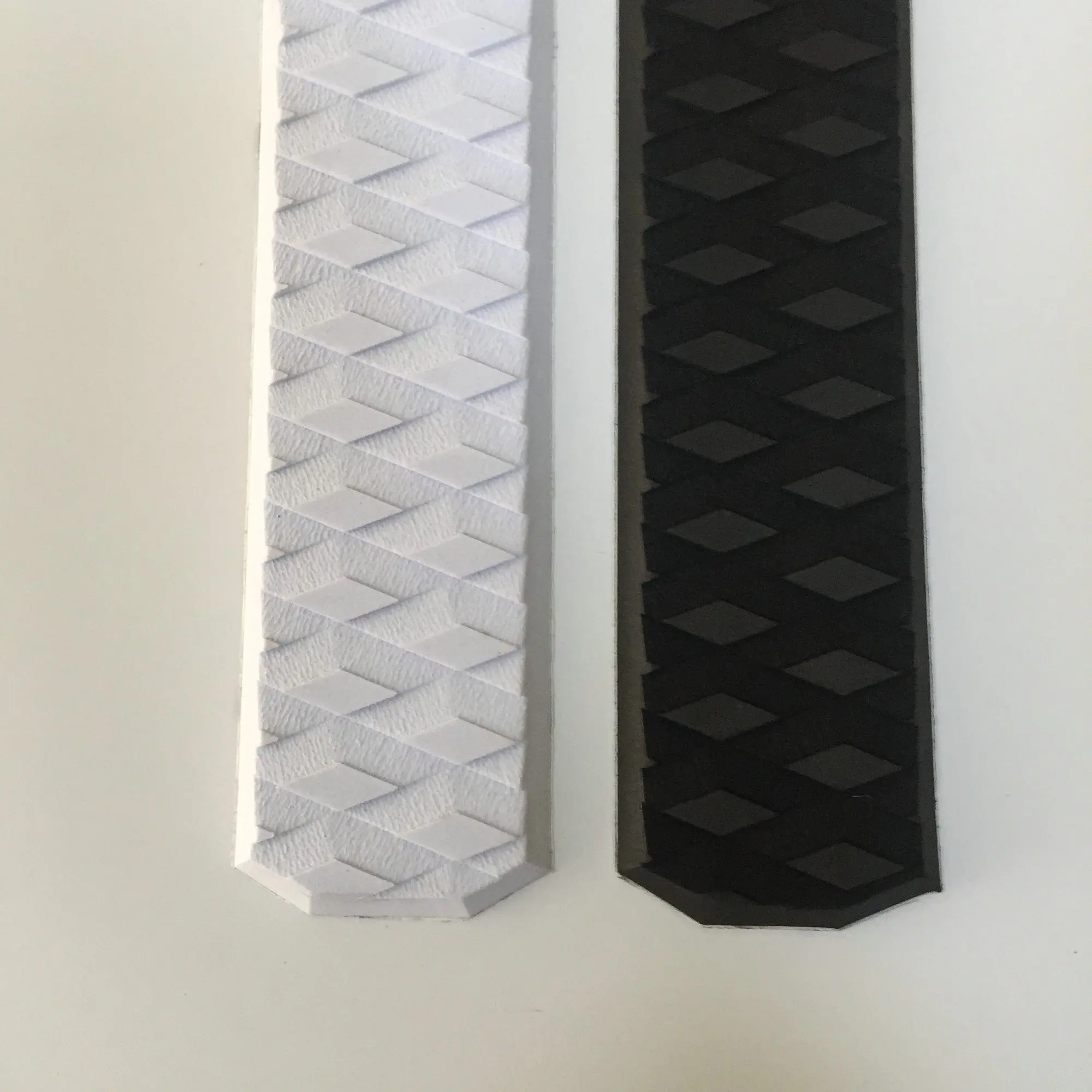 Custom White Archbar Rail Pad Surf Board Pad Black Traction Kite Surfing Deck Pad Arch Bar for Skimboard