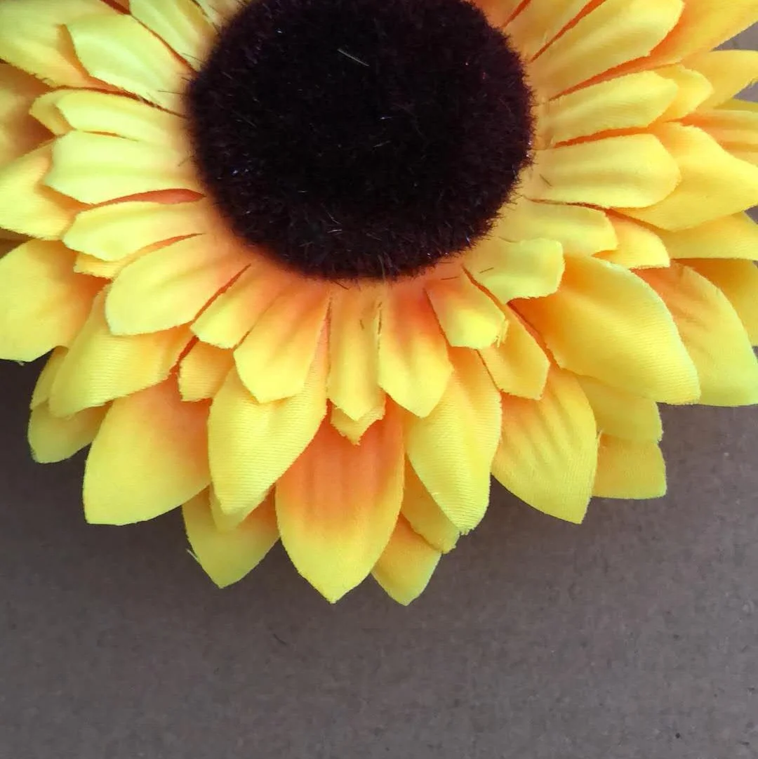 
Flower Shop Supplies Artificial Flower Arrangements Sun Flower Decor Silk Real Touch Latex Artificial Sunflower For Wedding 
