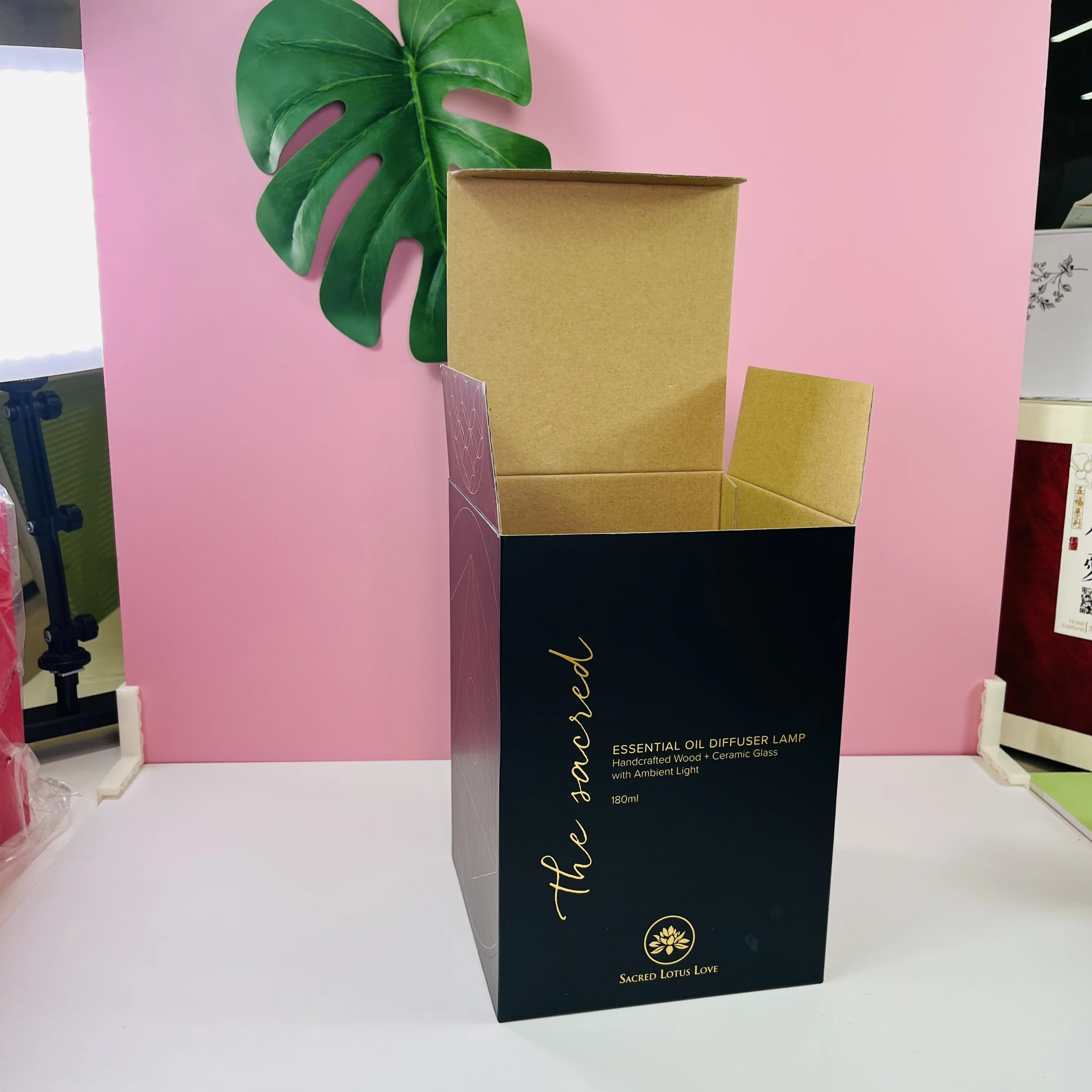 Custom three colors card and cardboard paper box for many products packaging