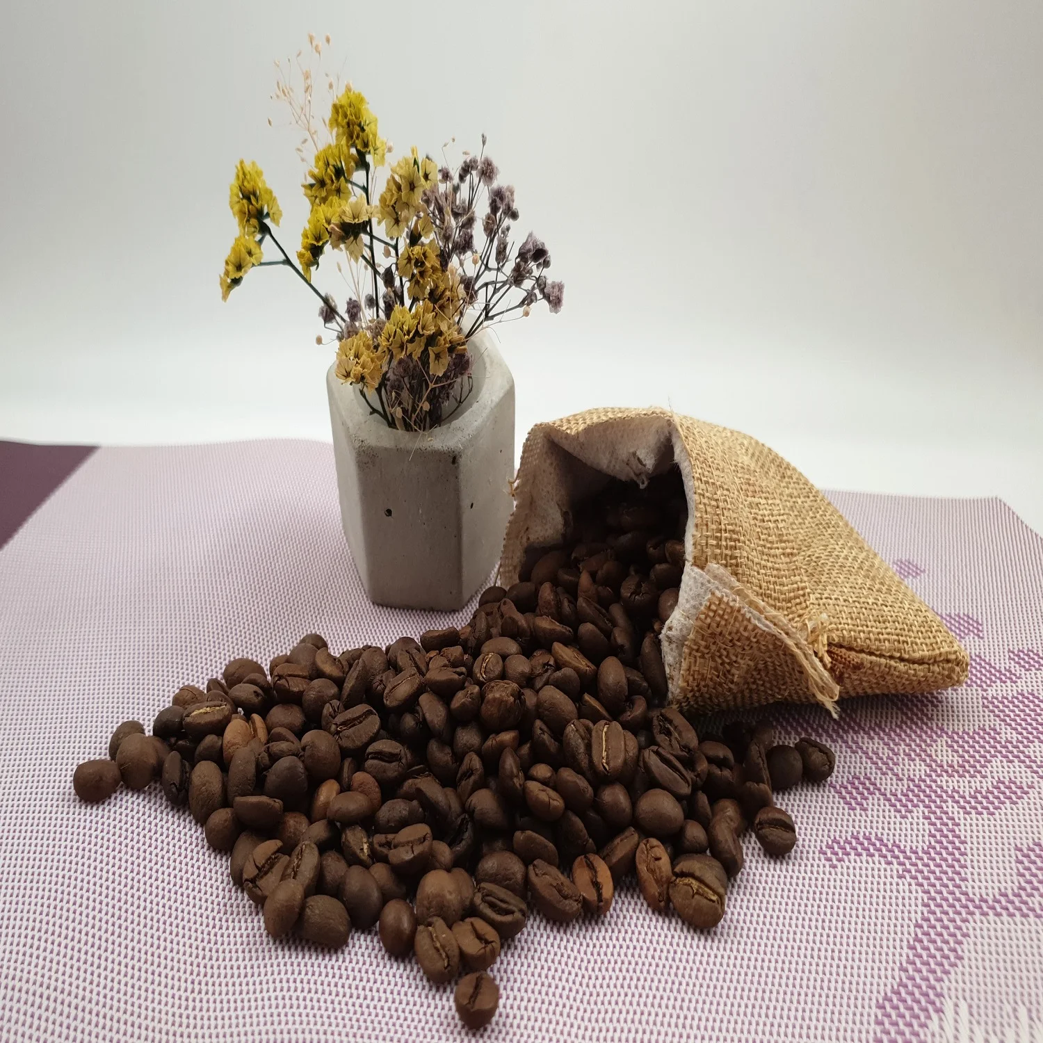 
50% Arabica & 50% Robusta -1 кг итальянские зерна Эспрессо-итальянские жареные 