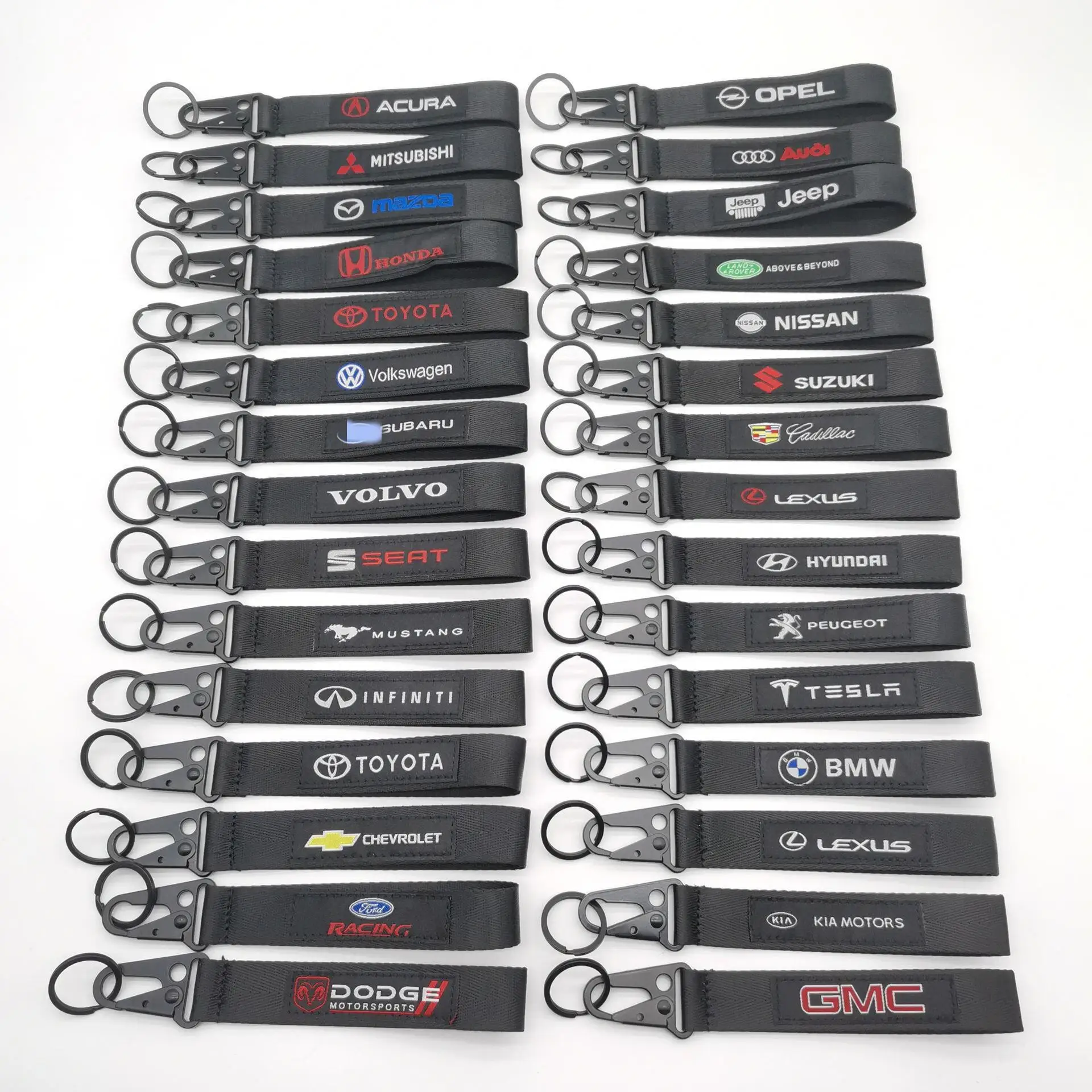 Black car logo embroidery, computer embroidery, car stitching, eagle mouth buckle, keychain, wrist strap, rope, and security key