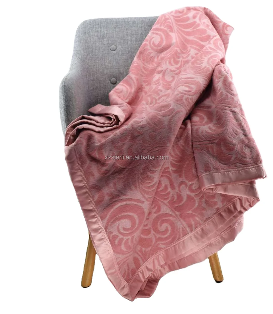 high quality luxury fashion jacquard  designed 100% percent Silk Blanket with Silk Satin Border