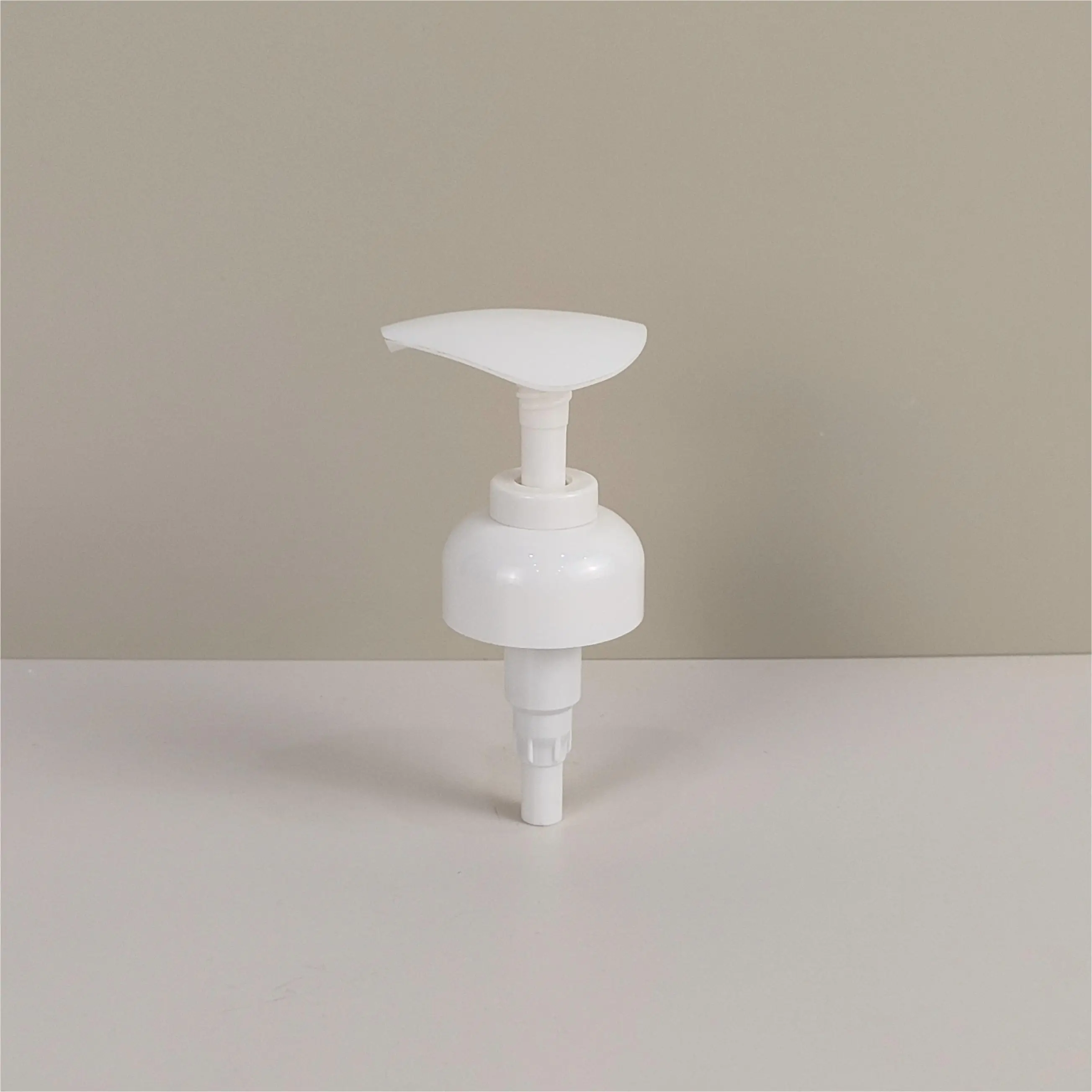 Eco-Friendly Plastic PP/PE Dispenser Lotion Pump for Personal Care Packaging Bottle Lids Bottle Caps & Closures