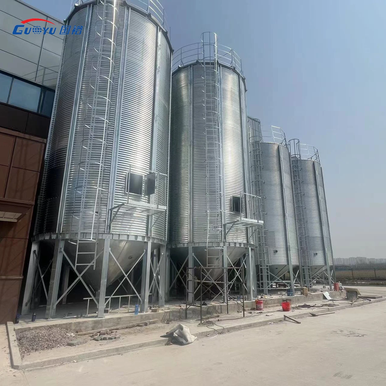Feed tower automatic poultry chain feeding system Low price High quality Galvanized steel corn grain storage tank chicken