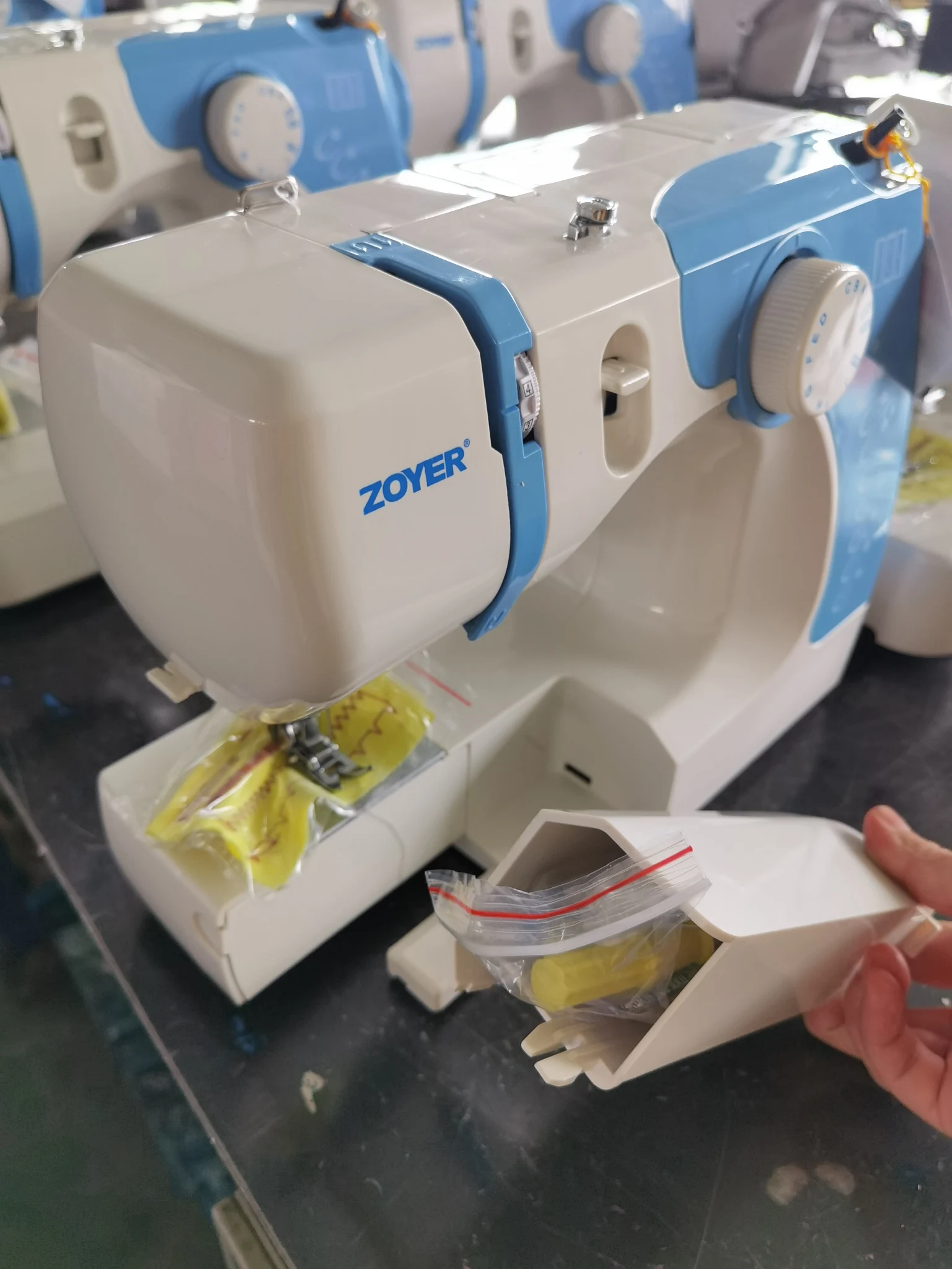ZY6101 ZOYER бытовая швейная машина