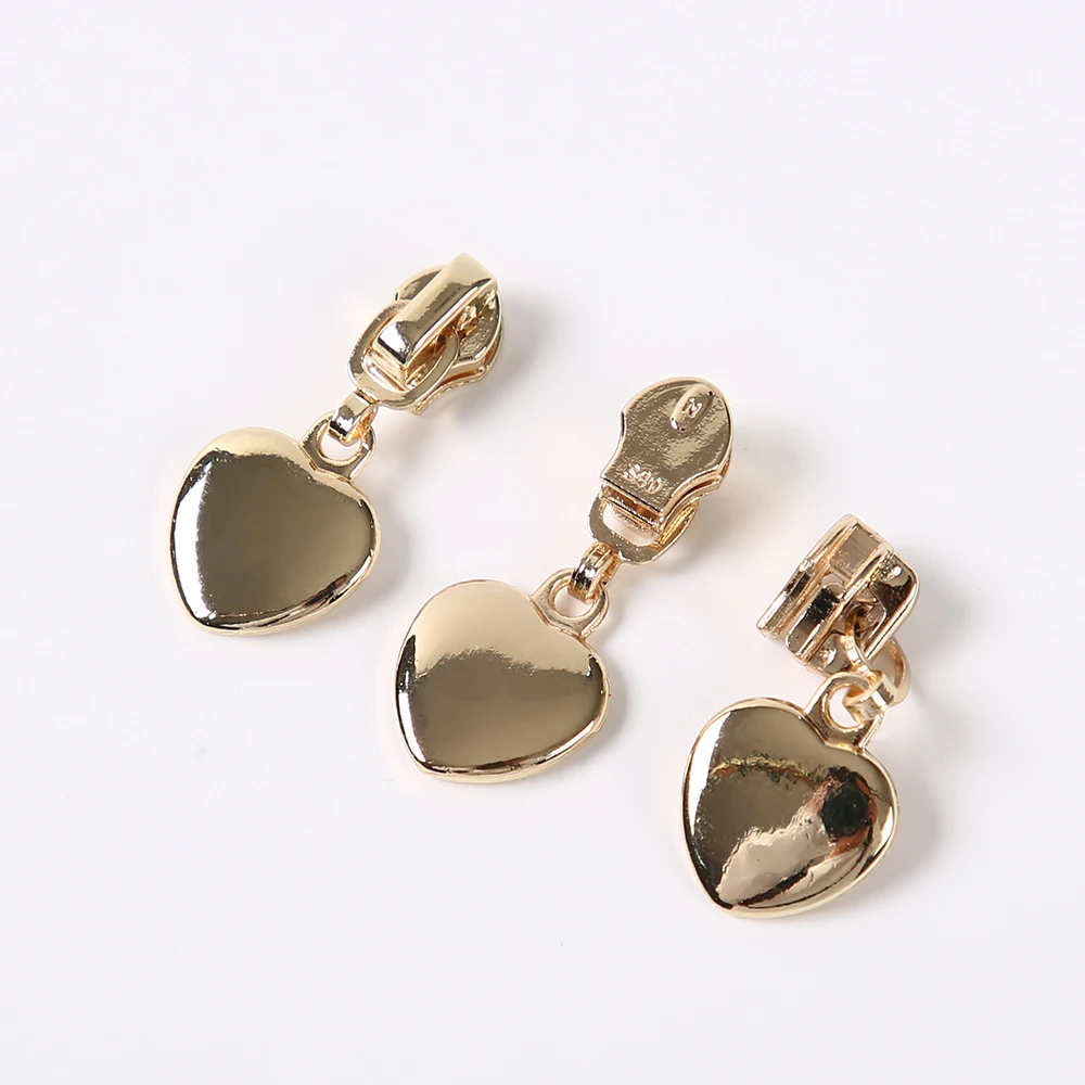 Colored Metal Material Nylon Zipper Slider Pull With Heart Puller For Clothing And Bags