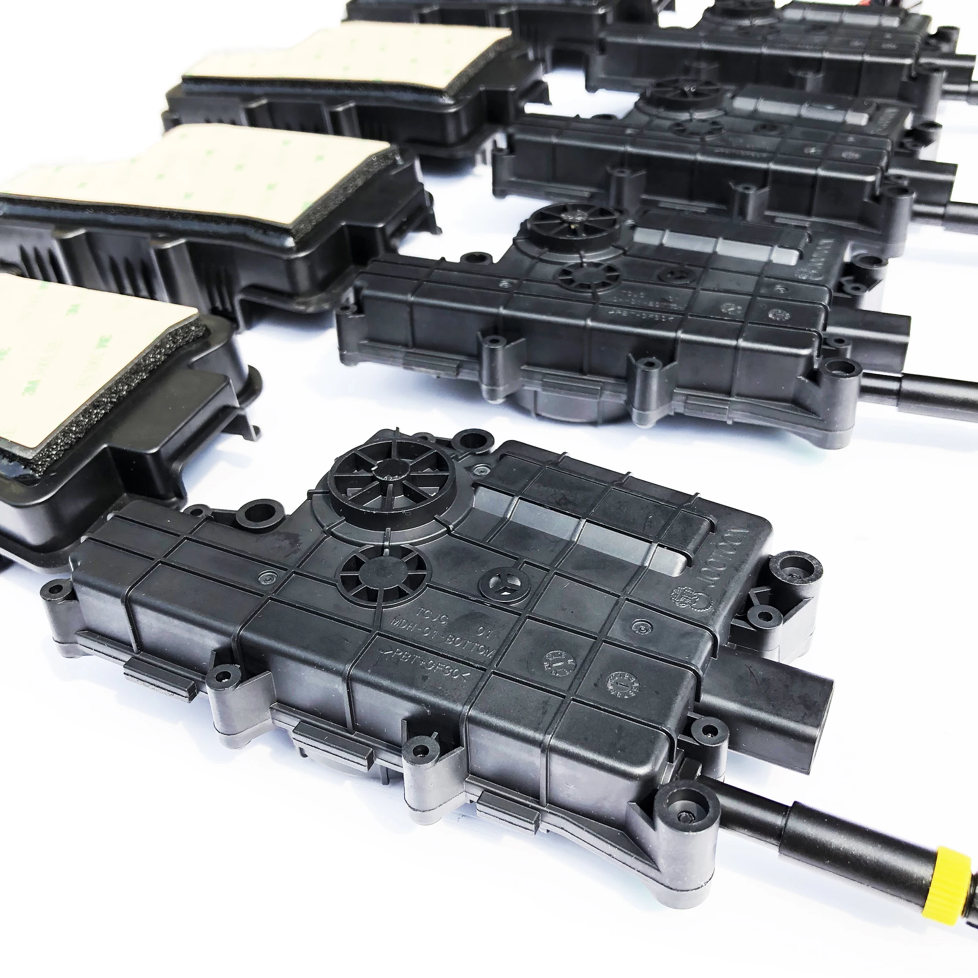 Qingdao supplier automatic locks Car accessories Intelligence Suction door for lexus lx 570 2016 2017 2018 2019