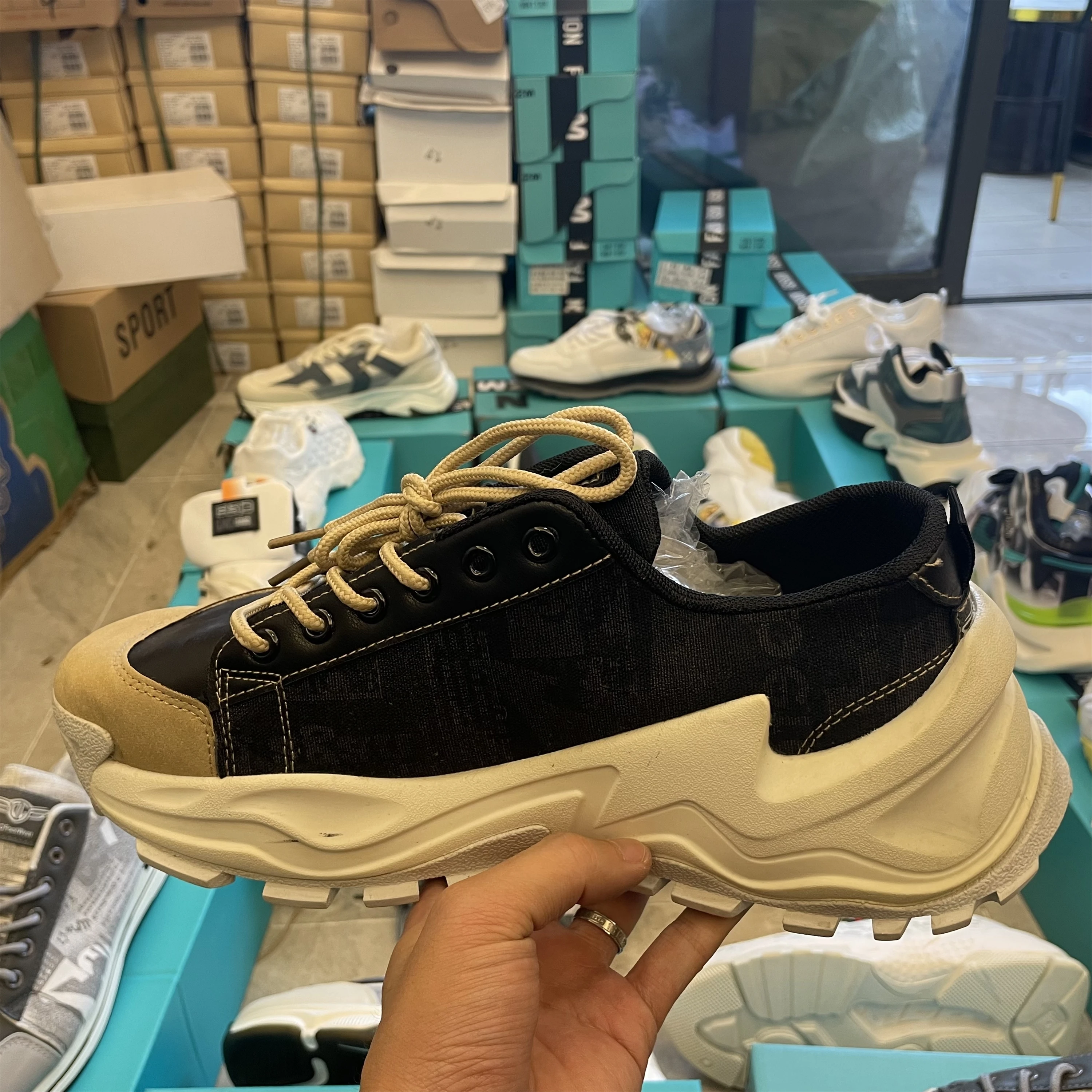 Совершенно новая обувь в наличии jordans 11 с высоким качеством