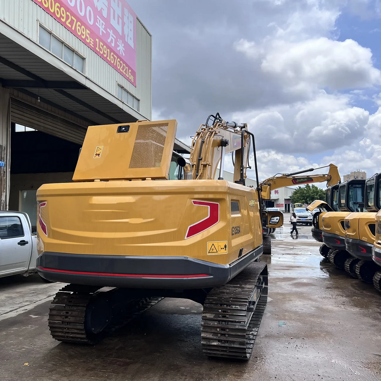 China Top Brand New XE155U Excavator 16Ton Crawler Excavator with Best Price in Stock