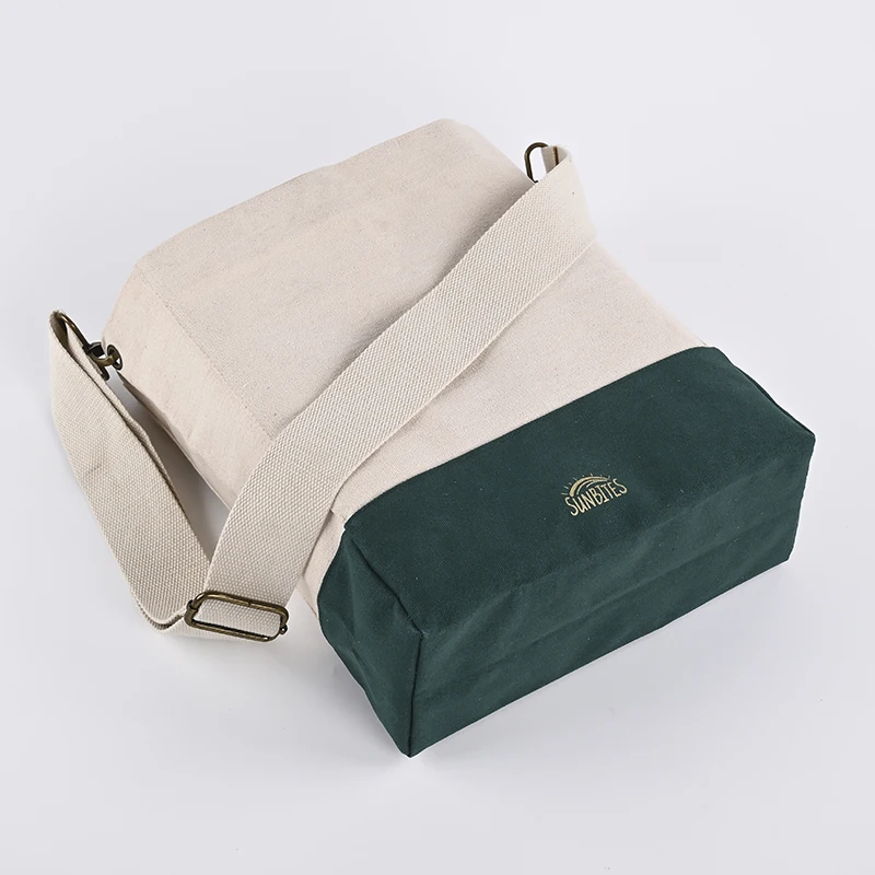 New arrival fashion personality design  wholesale with custom printed logo Leisure vintage canvas cotton messenger shoulder bag