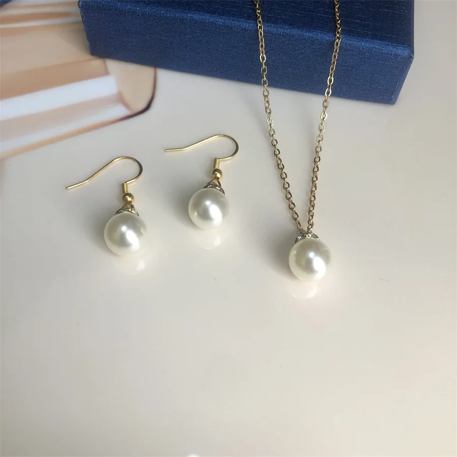 Wholesales promotion plastic pearl necklace and earrings set for women