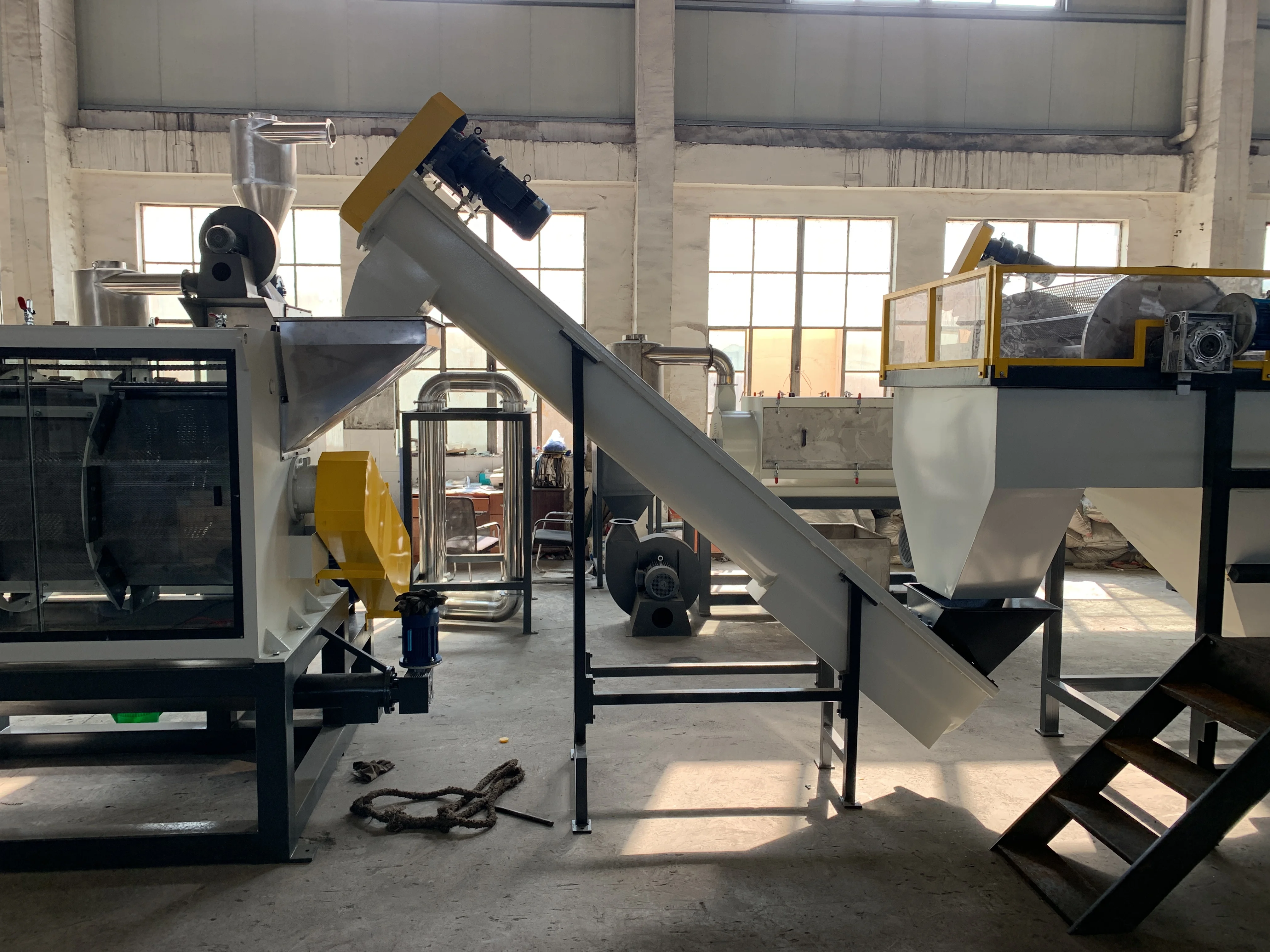Low price plastic recycling machine plant line for pp pe hdpe rigid hard and soft raw material