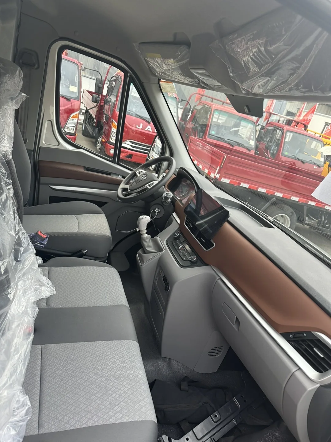 Mini Light Wholesale Long Range New Design Fast Delivery Fashion Gas Truck Cars For Construction Uses
