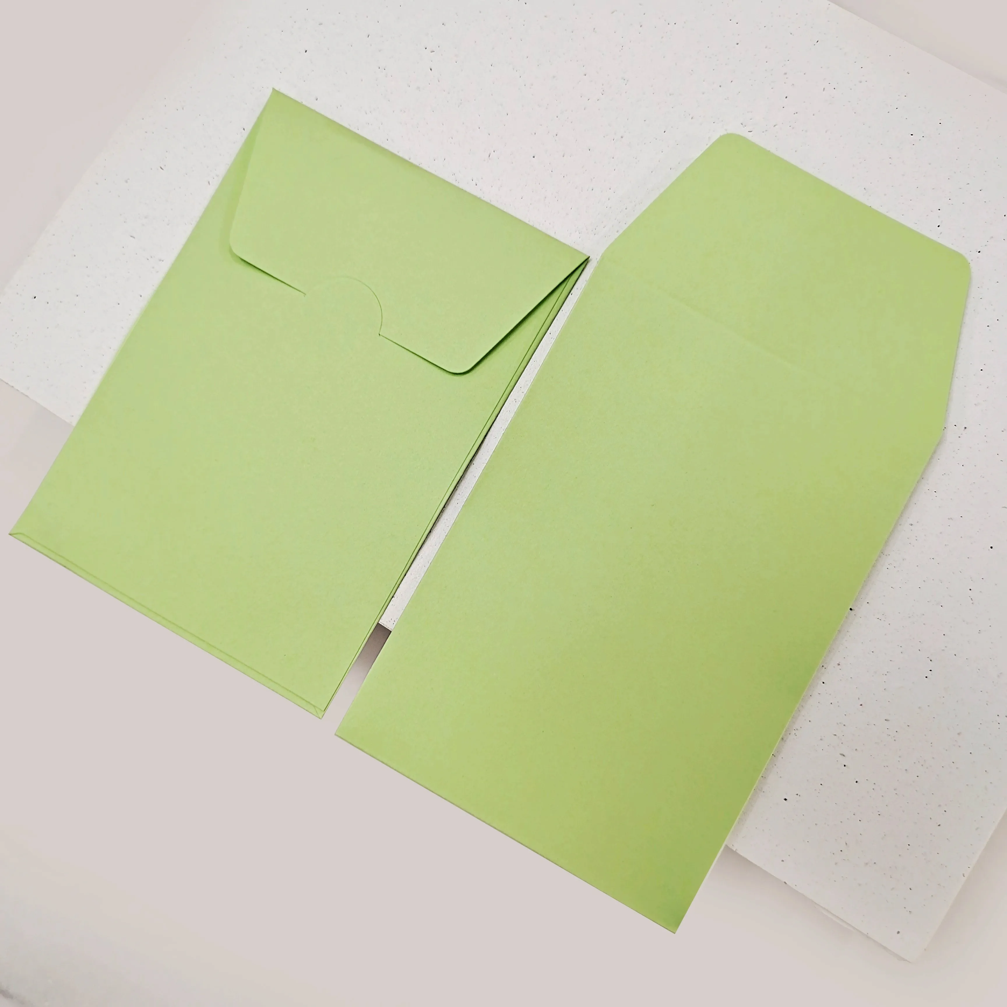 In Stock Hotel Key Card Envelope Credit Card Kraft Paper Box 2.8x3.9 inch Custom Logo Gift Card