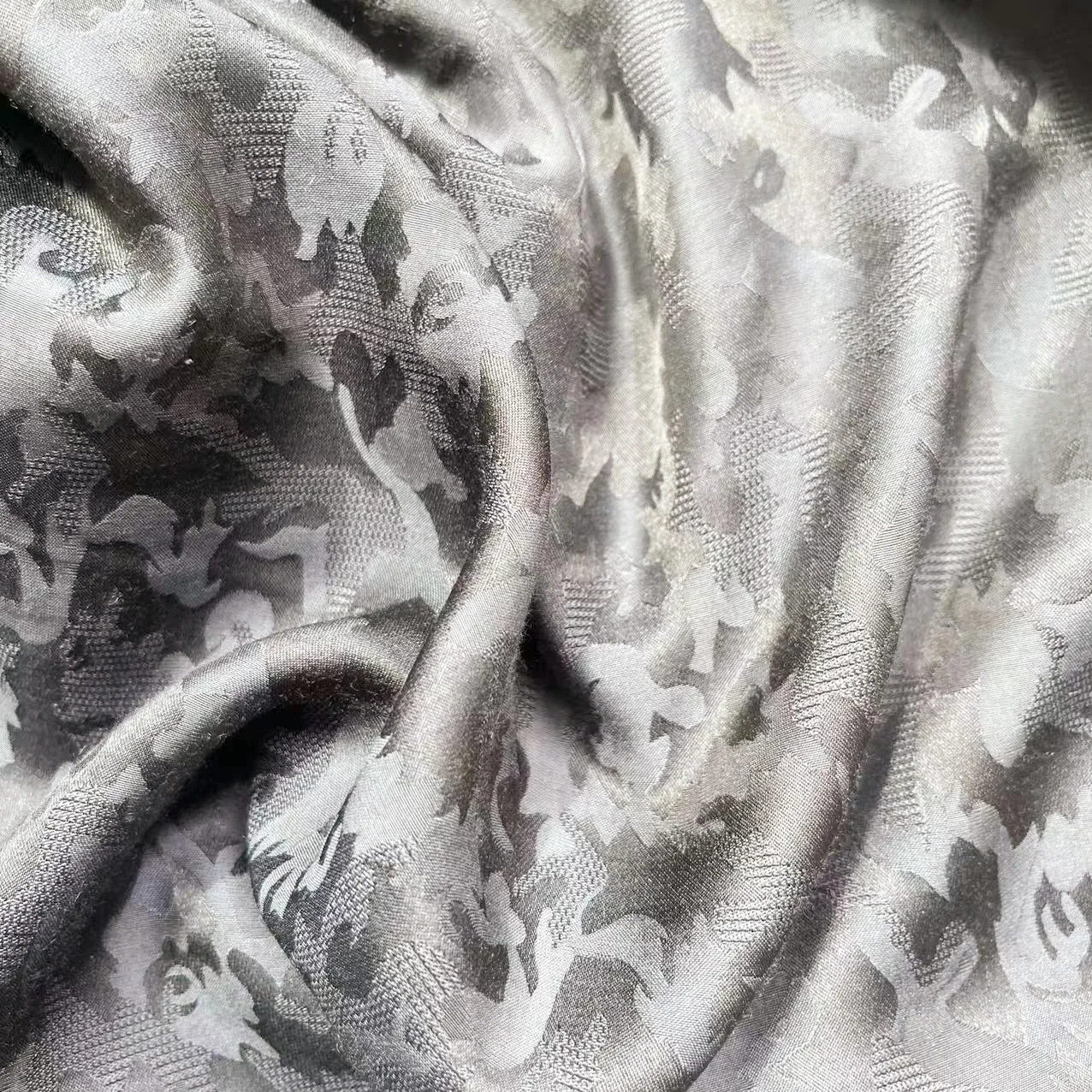 Manufacturer In Stock High Quality 16MM Silk Viscose Floral Jacquard Real Silk Satin Fabric For Women Dress