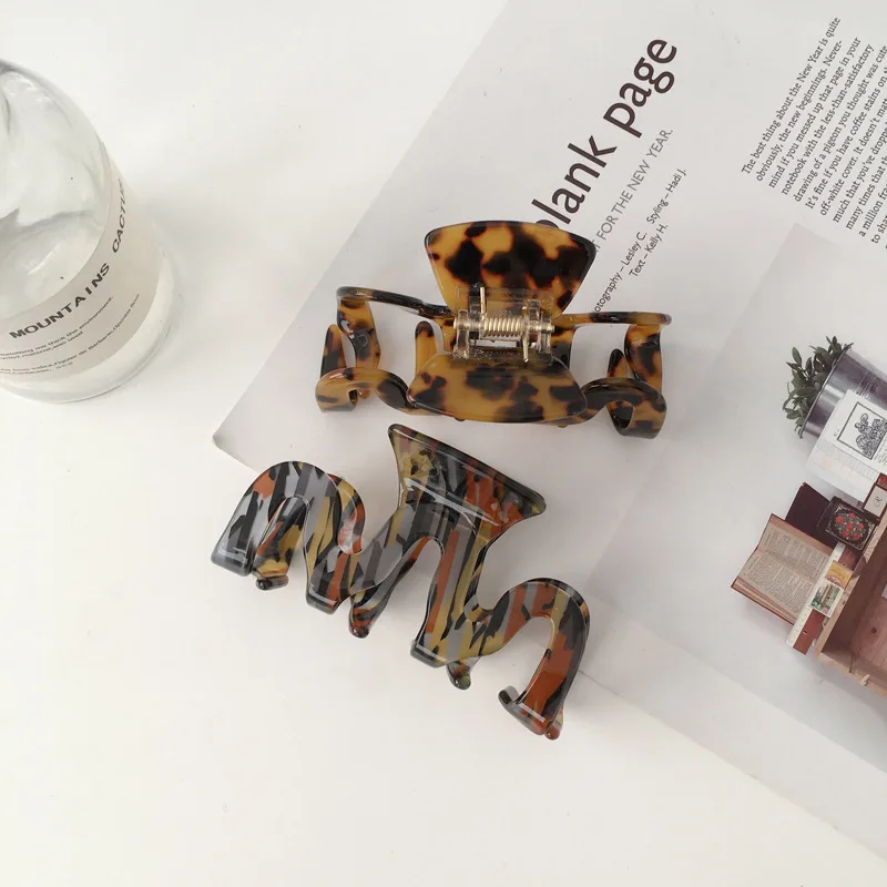 New Korean INS Hair Claws Fashion Style Popular Acetate Hair Claws Clips Colorful Tortoiseshell Hair Accessories Irregular