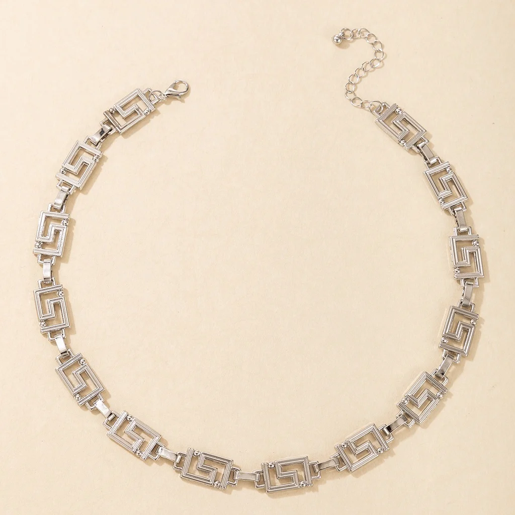 New Fashion Maze Single Choker Necklace for Women Retro Exaggerated Geometric Clavicle Chain Necklaces Jewelry Gift