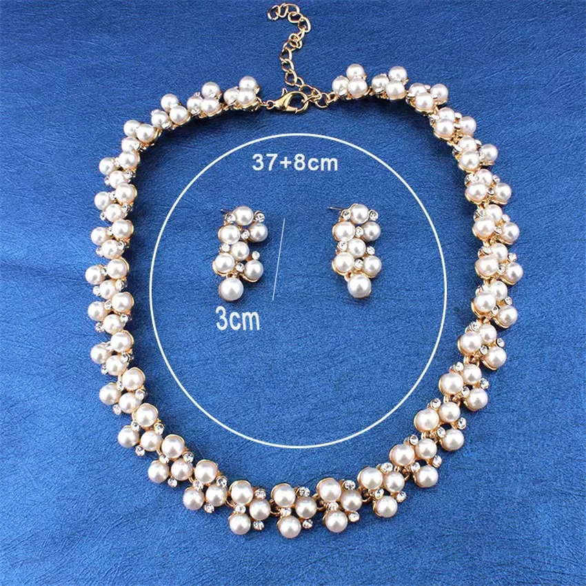 The new pearls are light and luxurious for a niche audience alloy necklace earrings jewelry set
