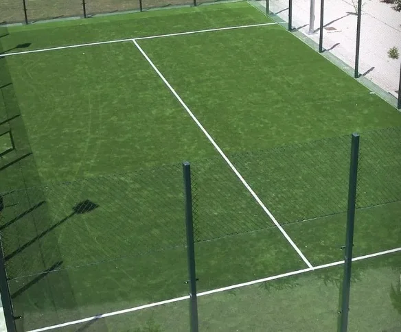 A clay or natural surfaces Low Maintenance turf Grass For Tennis Padel Court cover surface