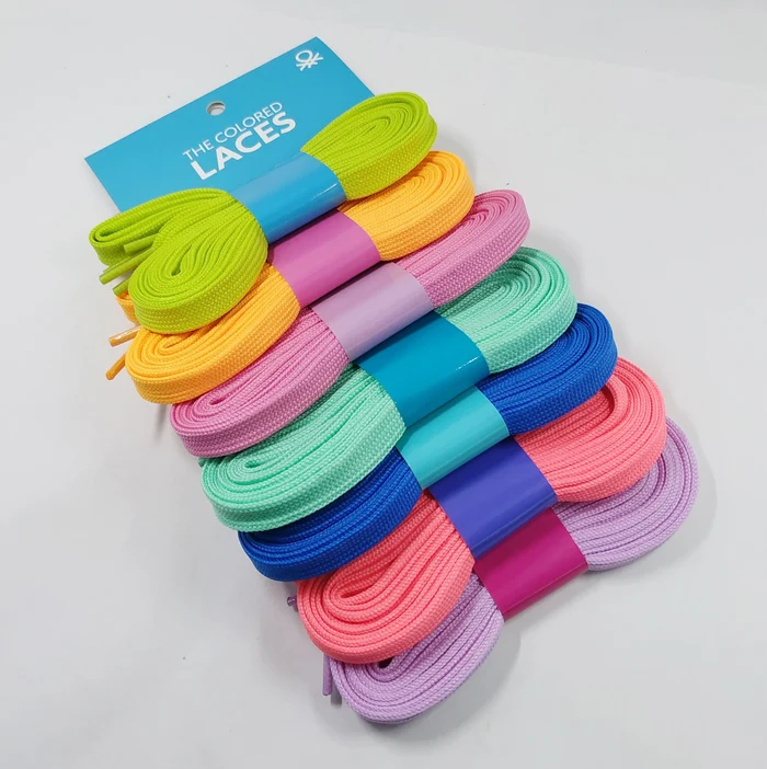 С уникальной упаковкой для изготовленного на заказ пластикового наконечника шнурка из