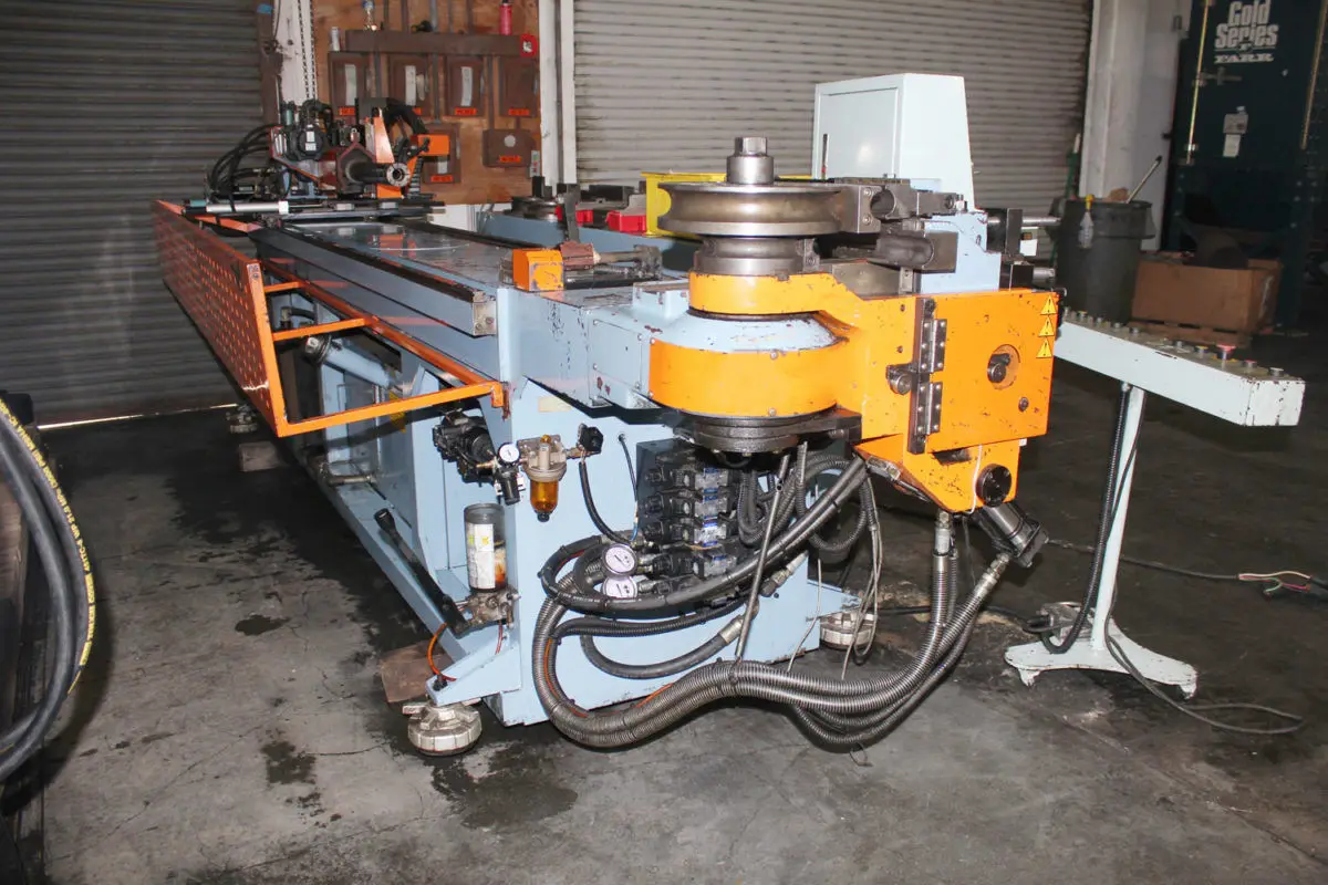 Integrated Air Conditioner Copper Tube Decoiling Straightening Cutting Drilling Punching Bending End Forming Spinning Machine